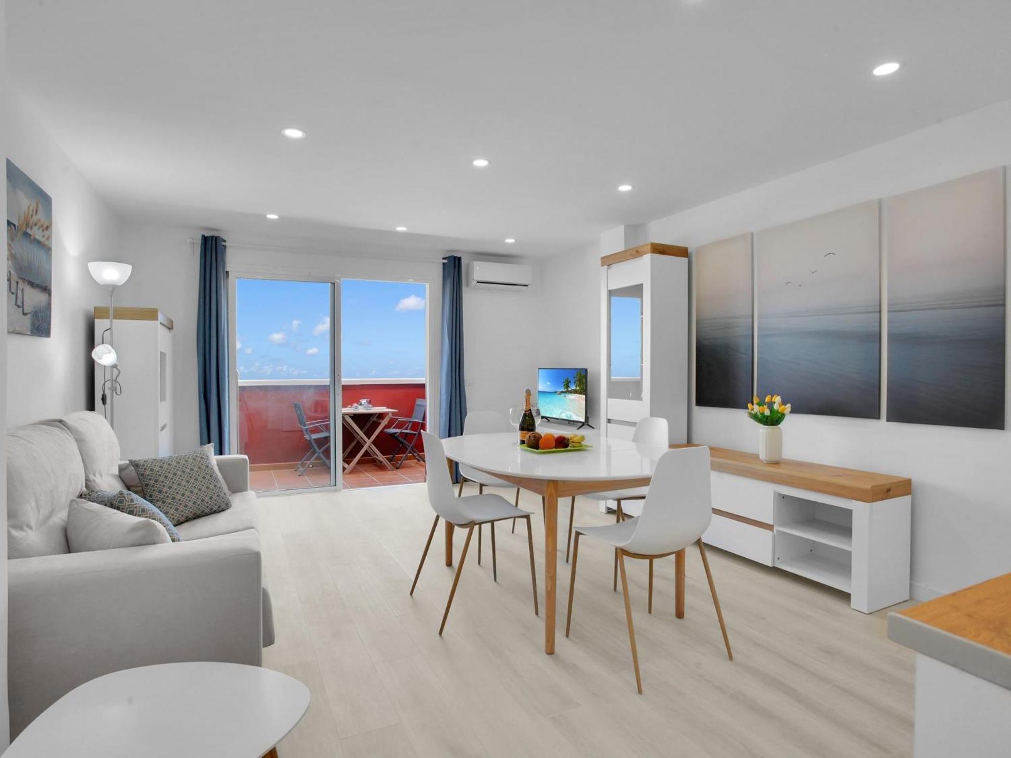Apartment The Cliffs Penthouse, Huge Terrace, Bbq, Air Con *