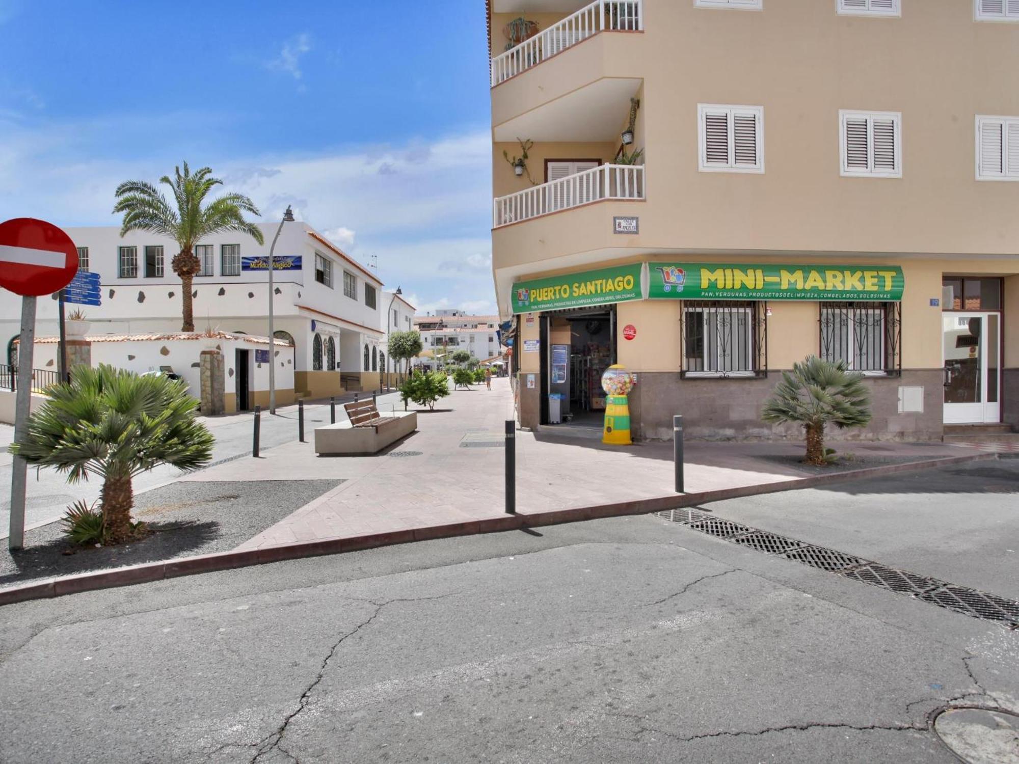 The Cliffs Penthouse, Huge Terrace, Bbq, Air Con Puerto de Santiago (Tenerife)