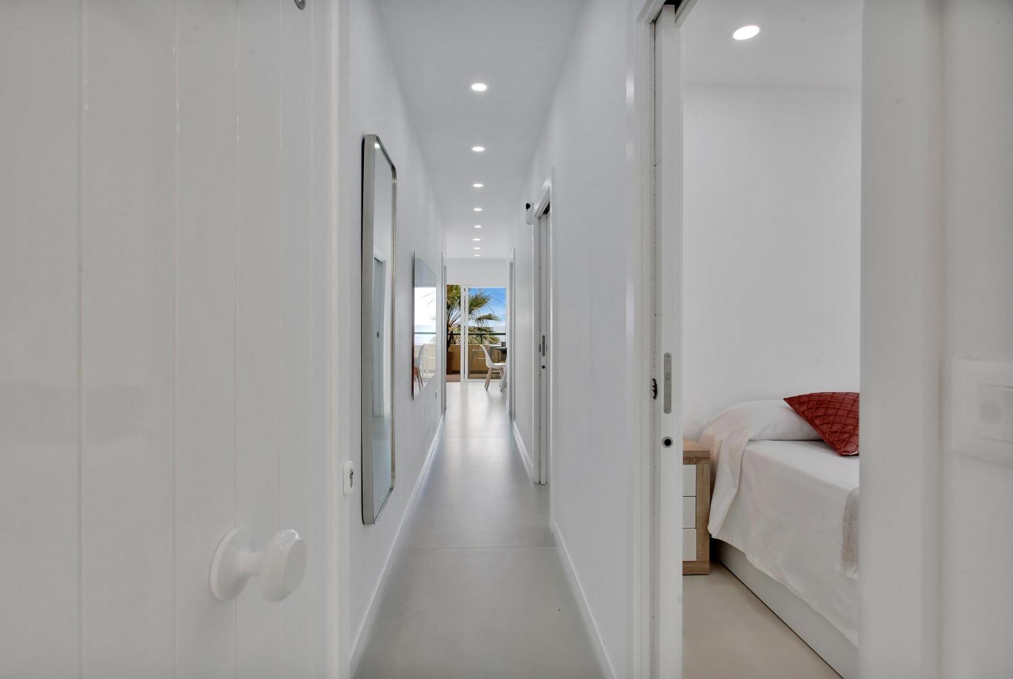 Casa Marinita, Floor, Direct Access To The Seafront Apartment *