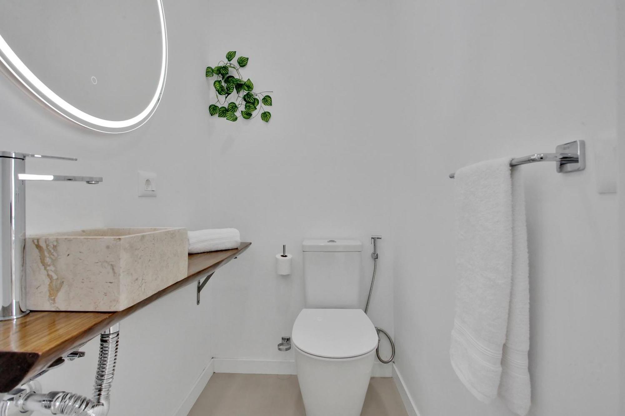 Casa Marinita, Floor, Direct Access To The Seafront Apartment *