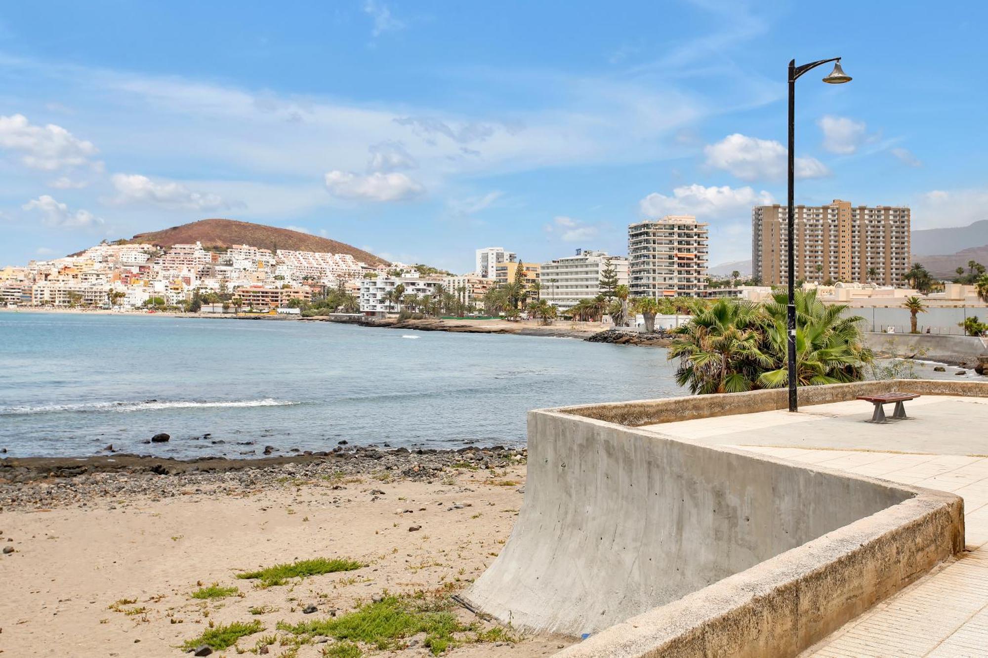 Apartment Casa Marinita, Floor, Direct Access To The Seafront *