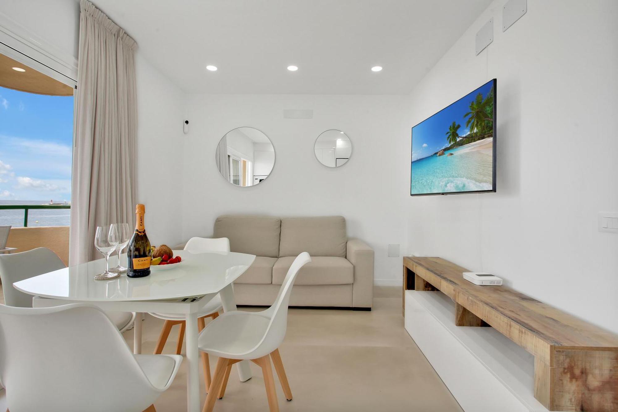 Casa Marinita, Floor, Direct Access To The Seafront Apartment Los Cristianos (Tenerife)