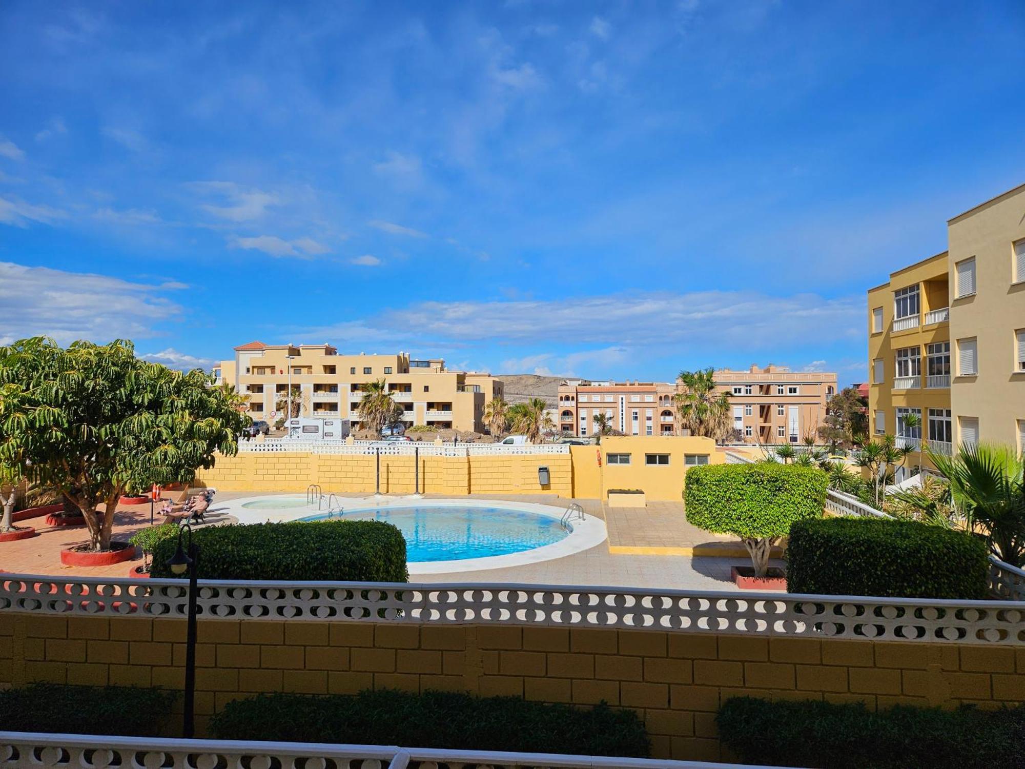 Greenwaves Con Piscina Apartamento *