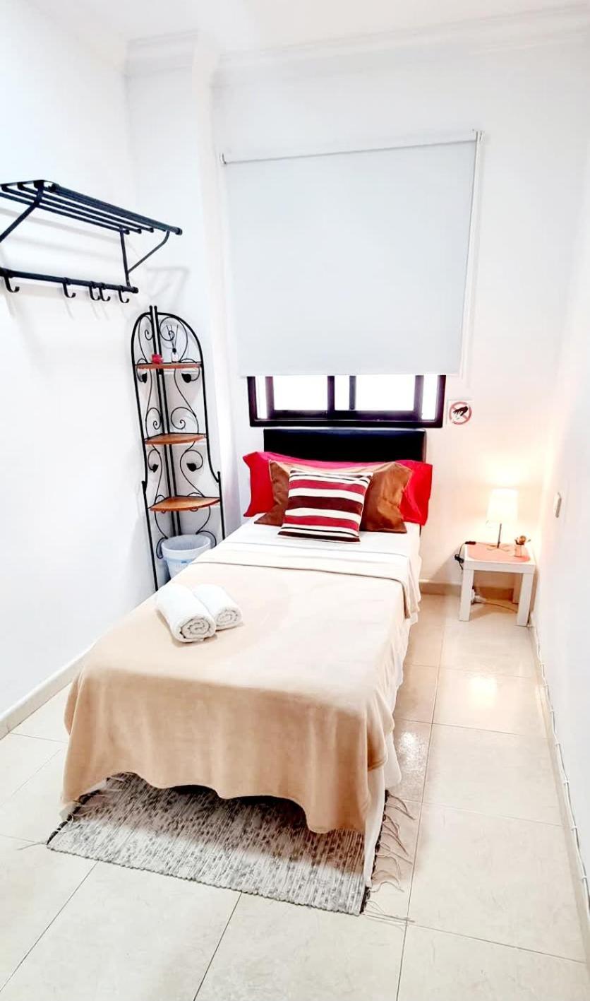 Pensión Almar We Go! Privadas En Alcala - Private - Pieces Privees - In Shared Alcalá la Real