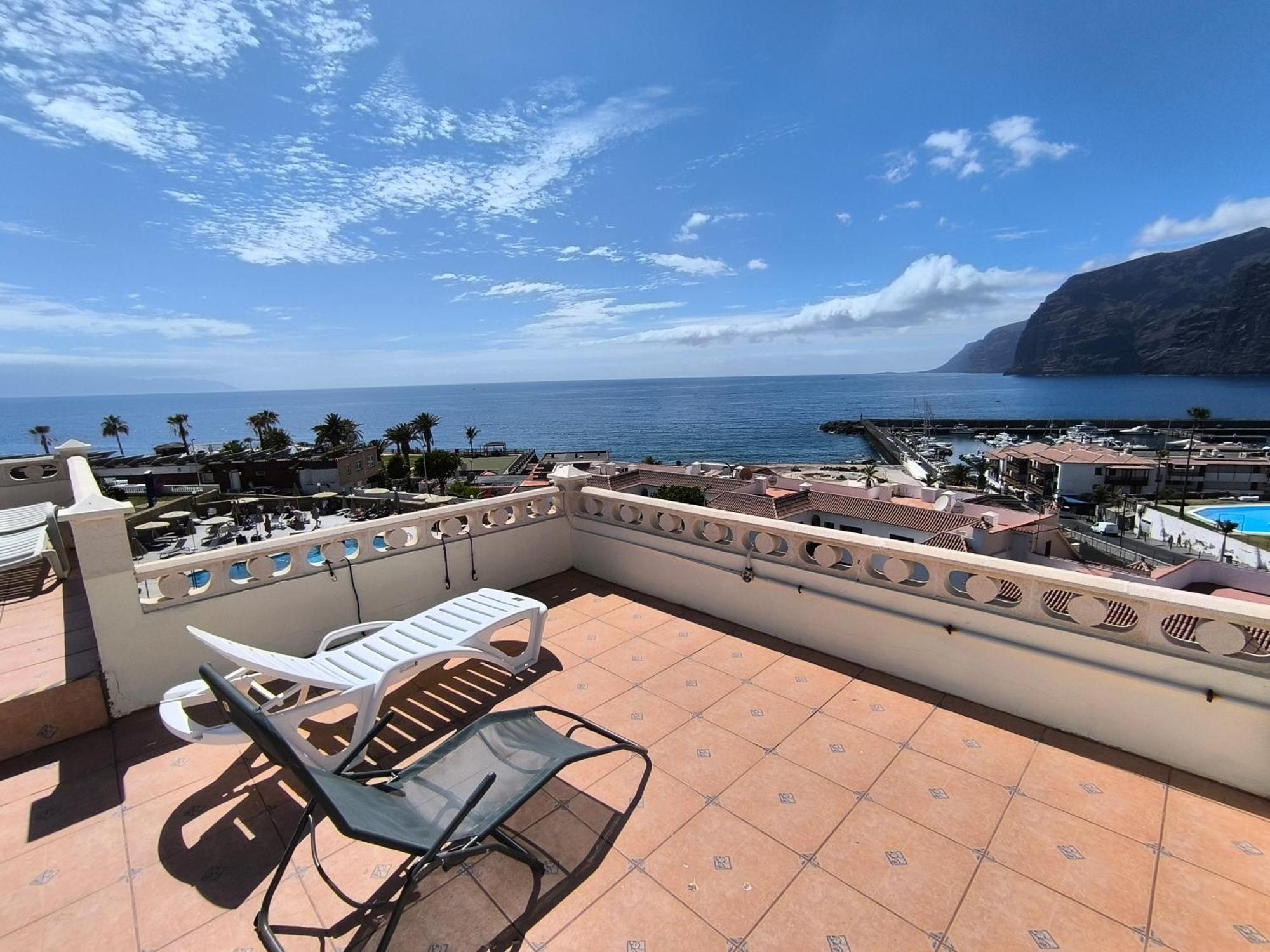 Apartment Amazing View Los Gigantes & La Gomera Acantilado de los Gigantes