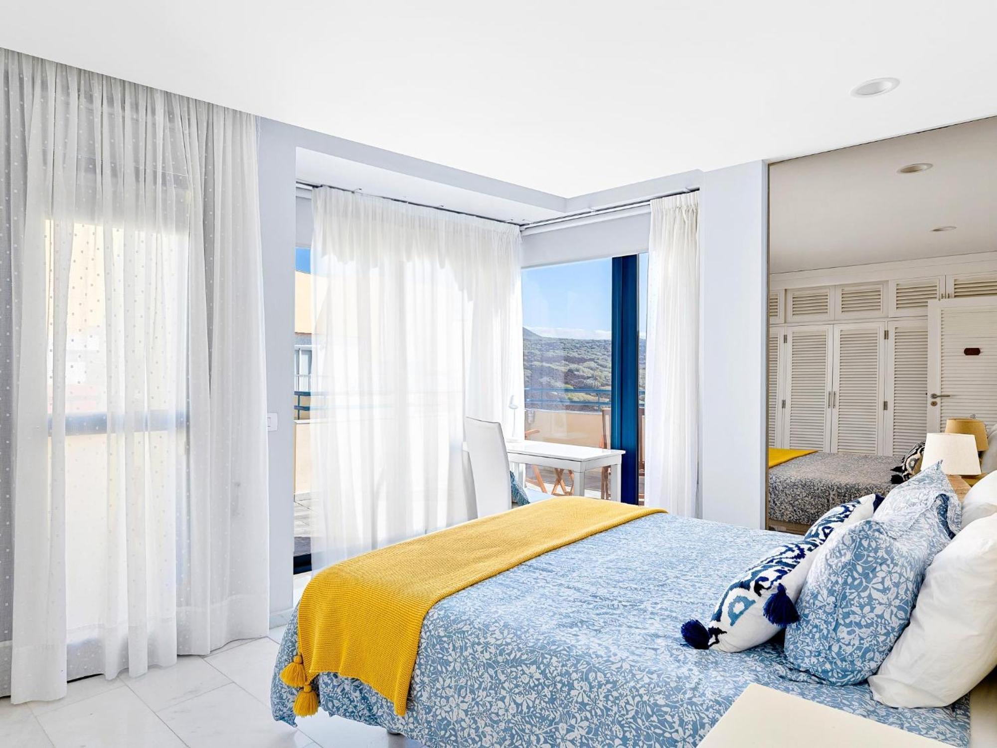 La Mar Loft With Hot Tub Holiday home Puertito de Guimar