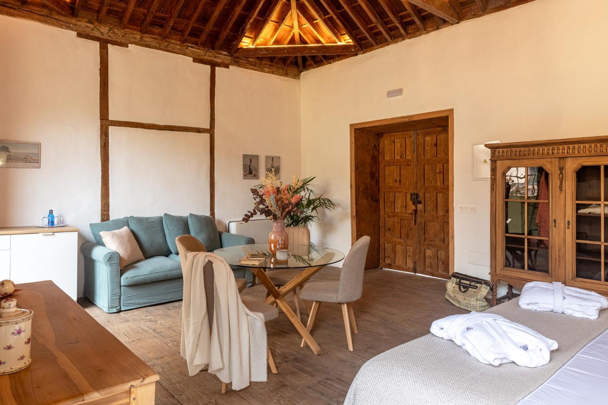La Casa De La Camelia *