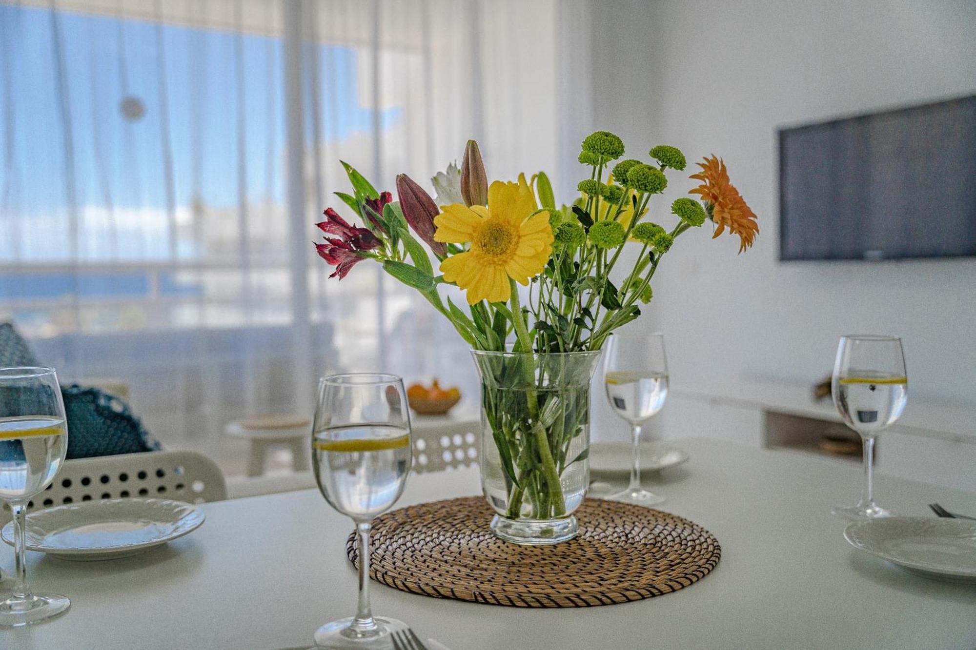 Apartment Ponderosa Beachfront *