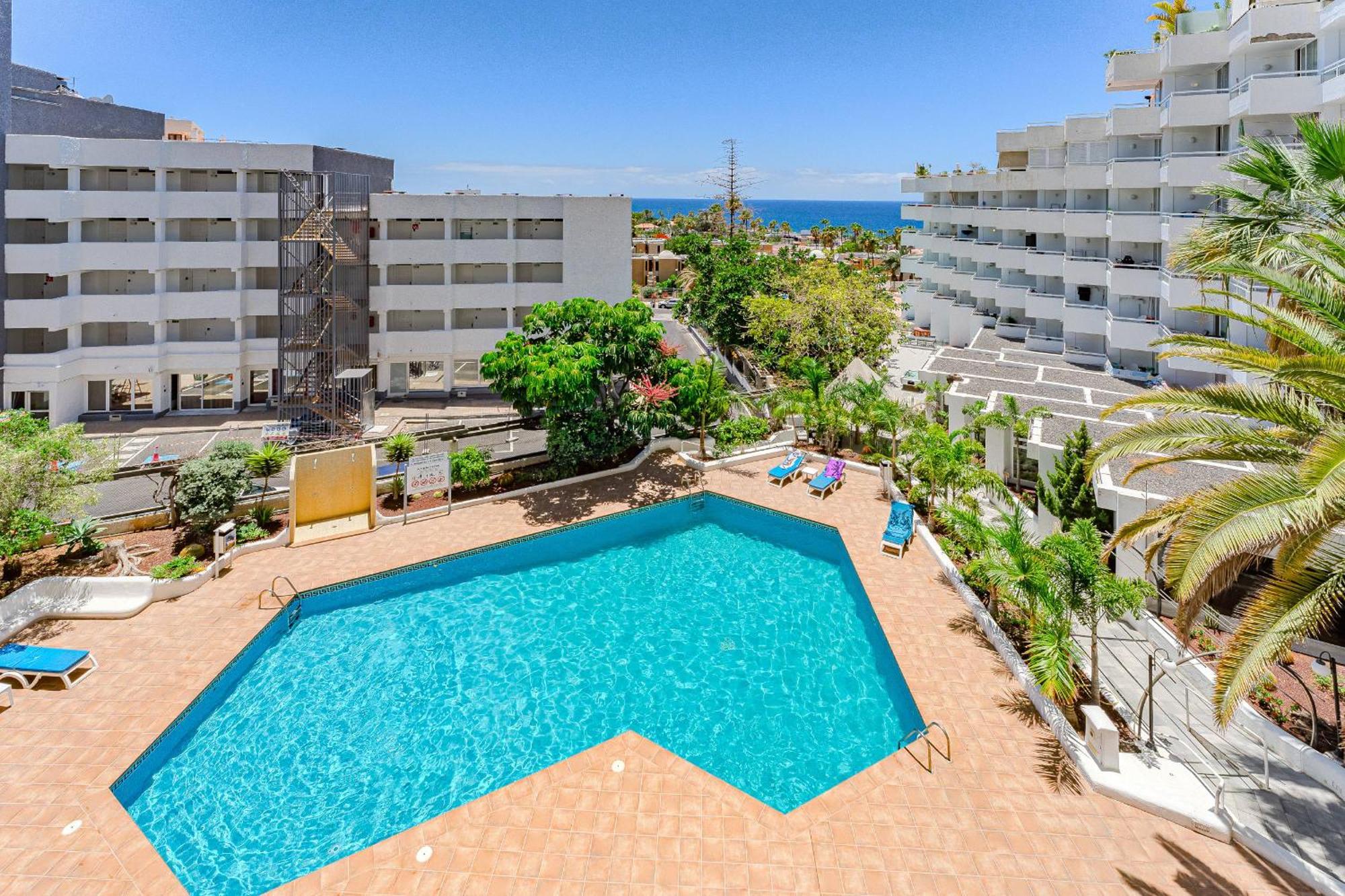 Ponderosa Beachfront Apartment *