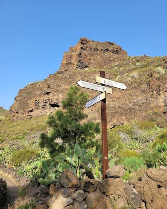 Hikers Haven Courtyard Tamaimo Tenerife *