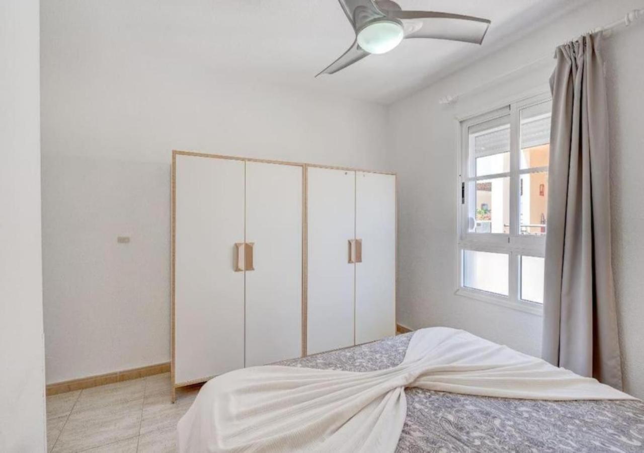 Panoramic Paradise: Stunning 3-bedroom Retreat Apartamento