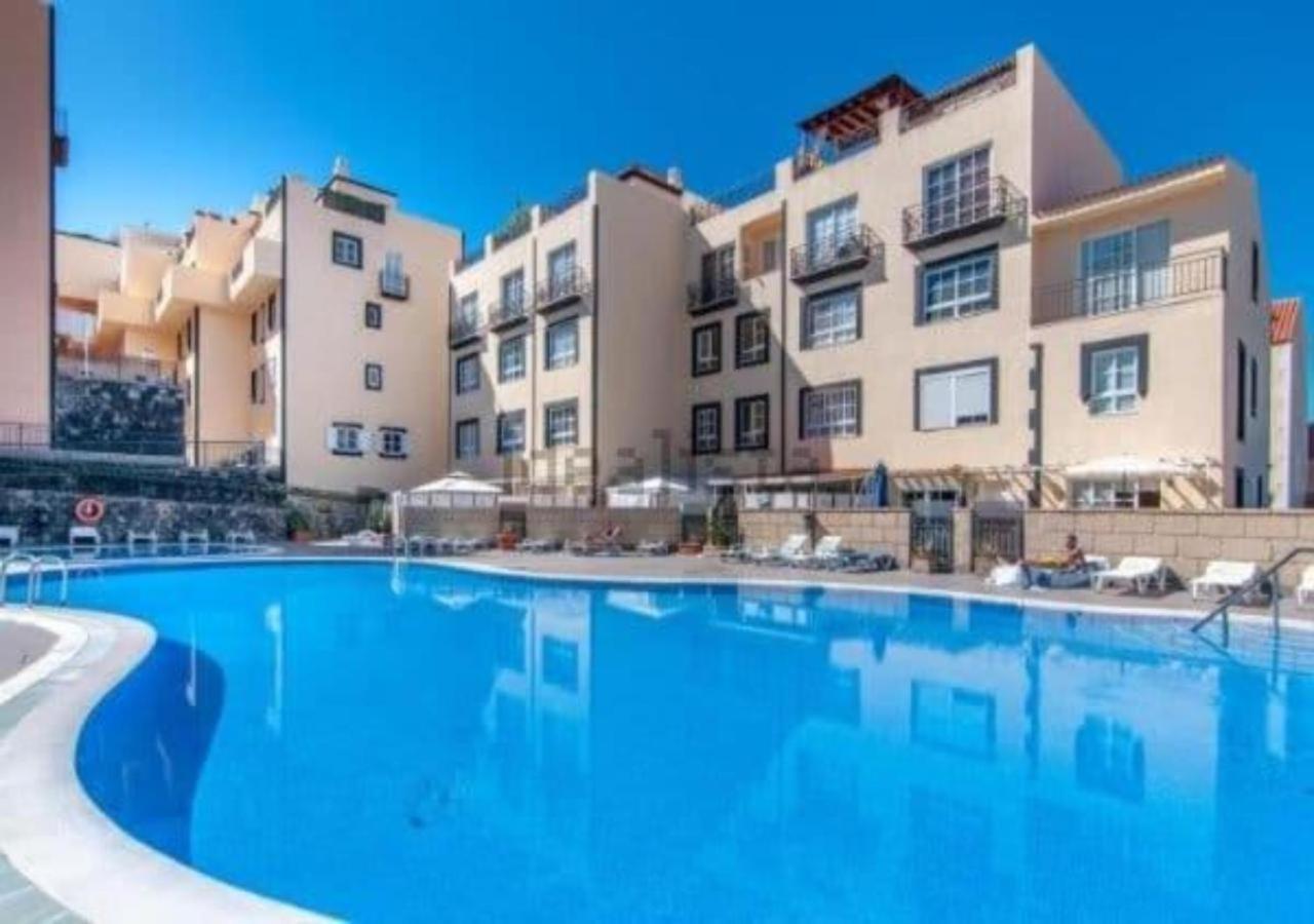 Panoramic Paradise: Stunning 3-bedroom Retreat Apartamento