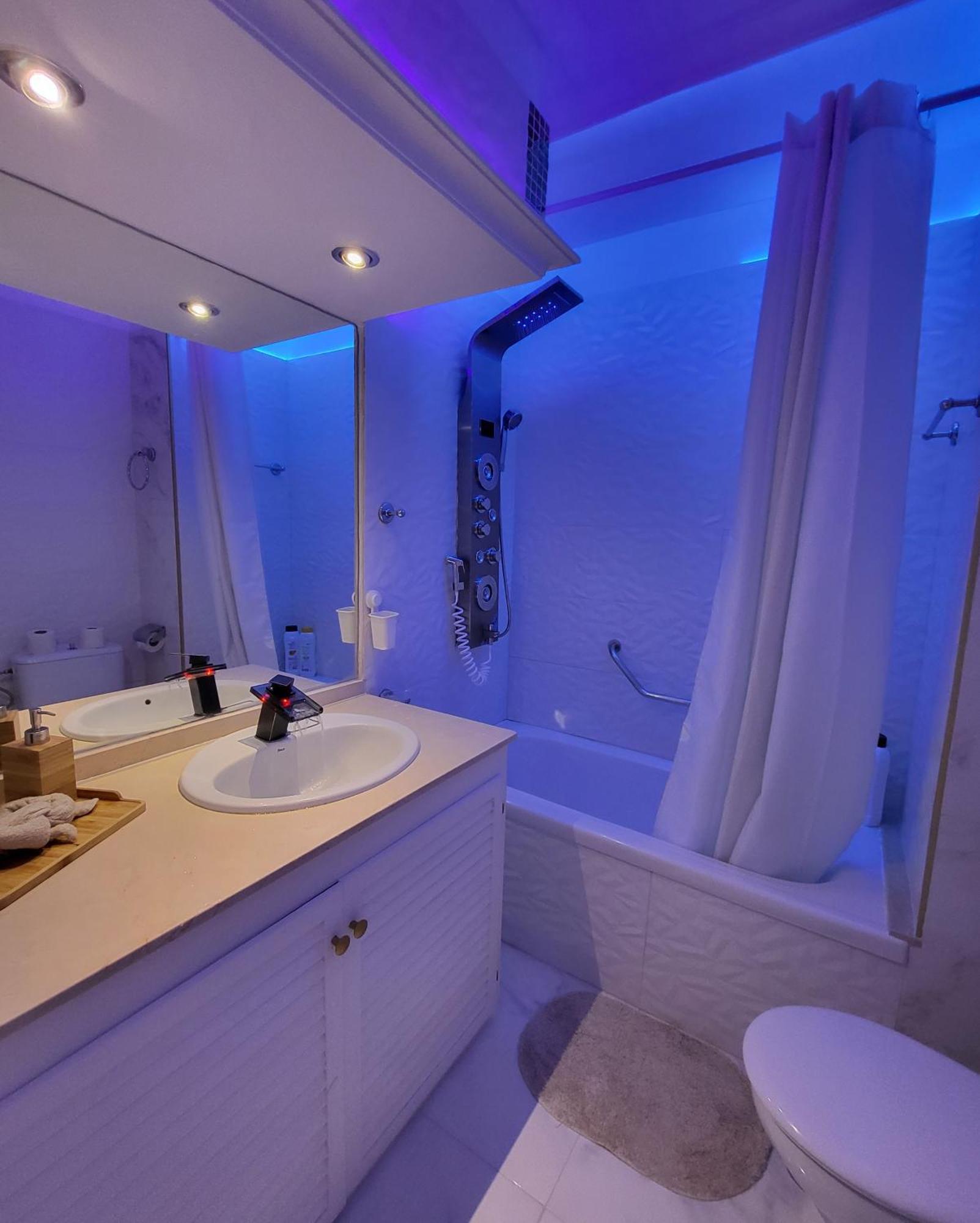 Moderno Y Luminoso Atico Con Vistas Y Piscina Apartment *