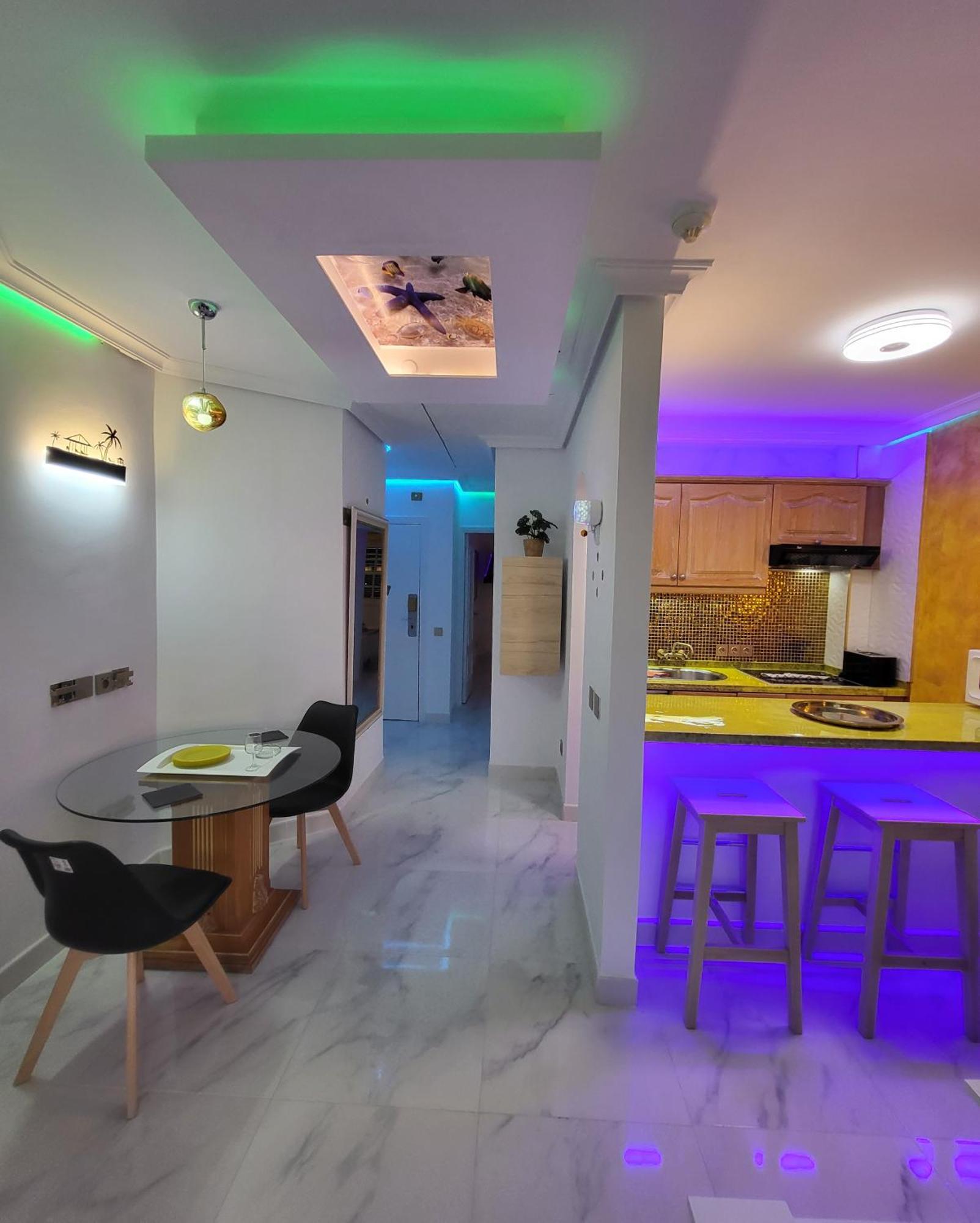 Moderno Y Luminoso Atico Con Vistas Y Piscina Apartment *