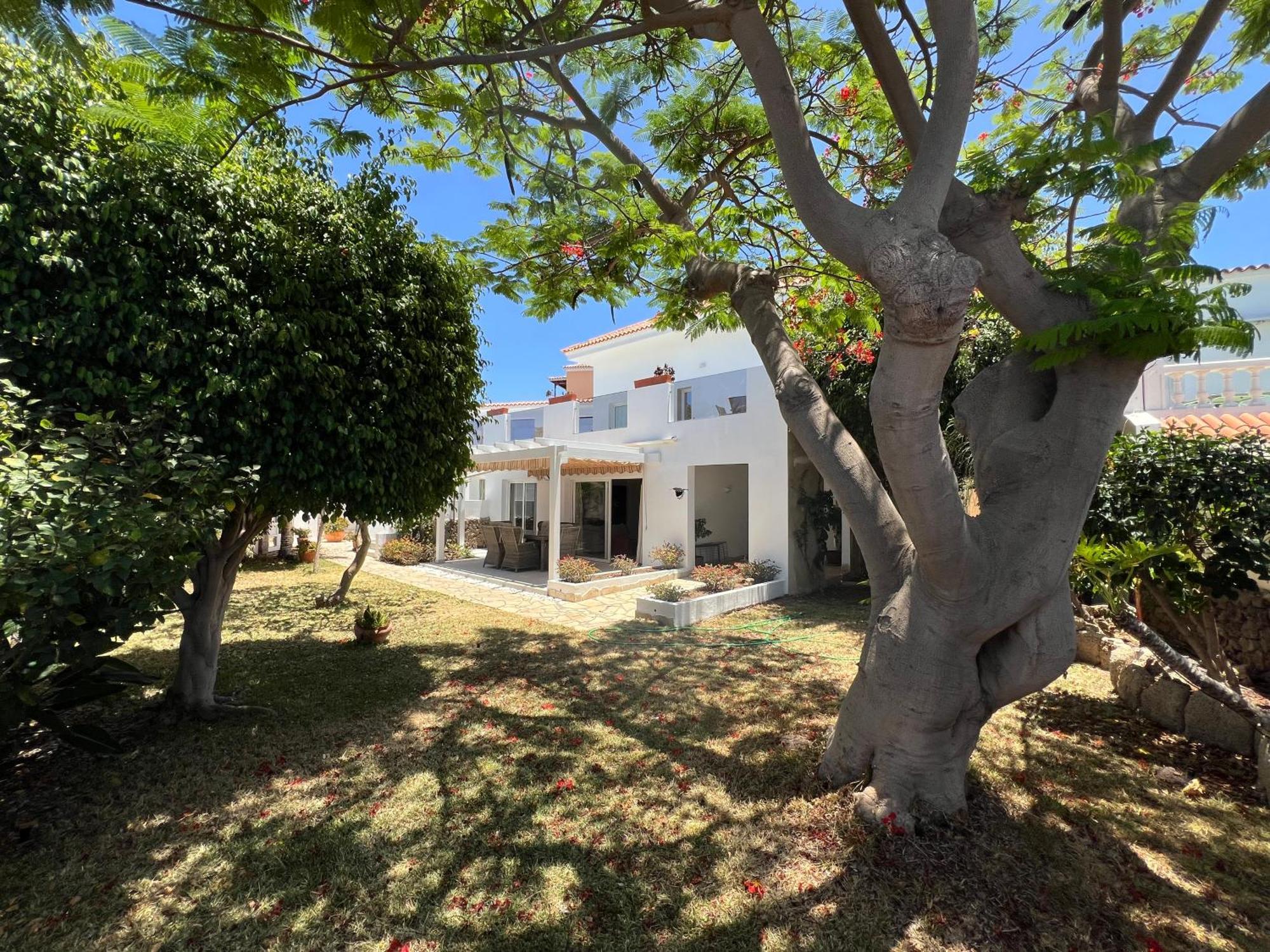 Villa Eden By Altamarhomes *