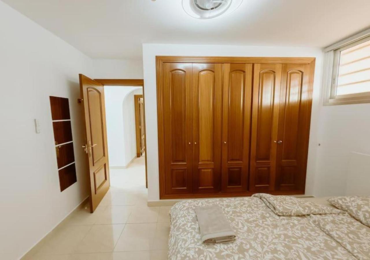 Seaview 2 Bedroom Play Paraiso Pool & Wifi In * Costa Adeje (Tenerife)