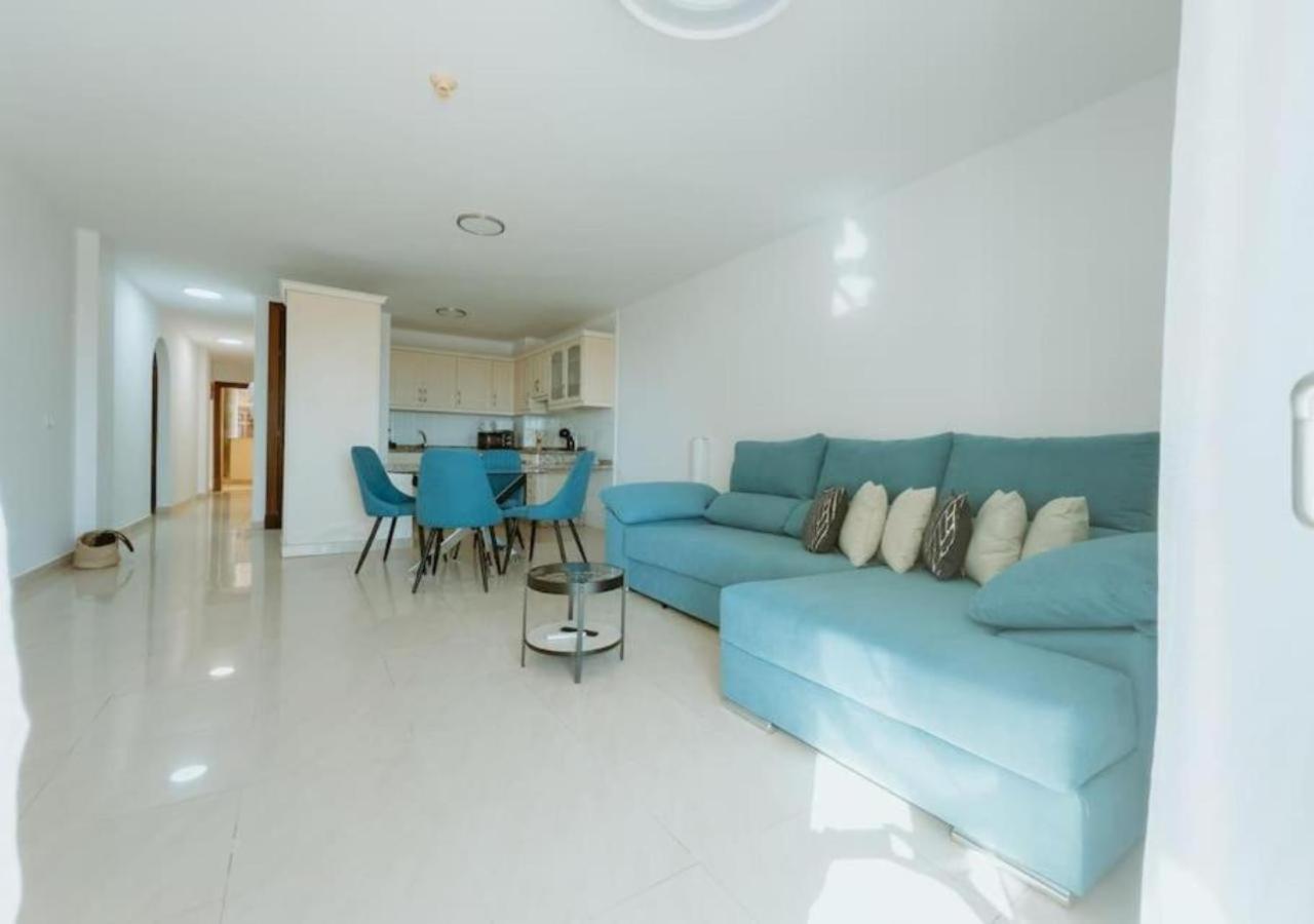 Seaview 2 Bedroom Play Paraiso Pool & Wifi In Apartamento