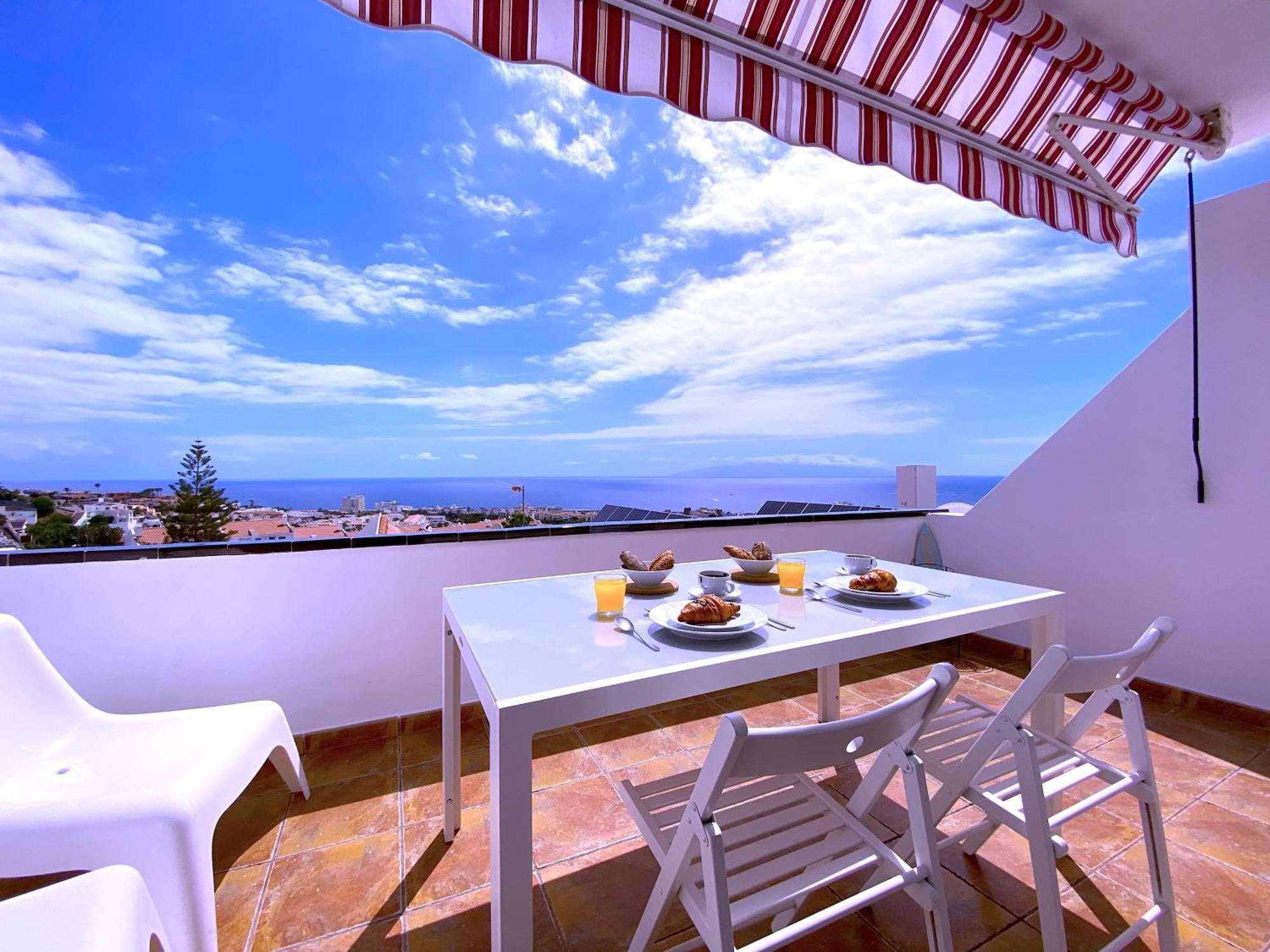 Tropicalidays Sunshine Escape Apartment