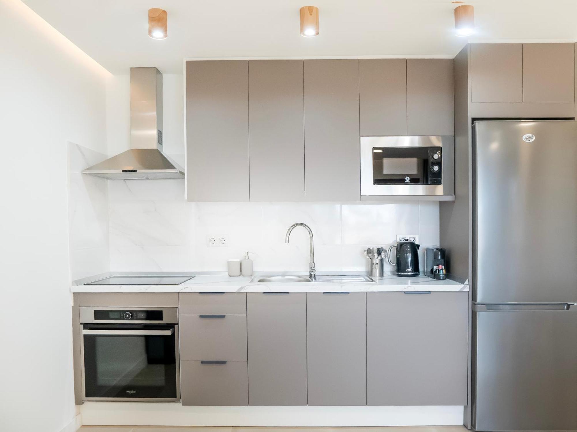 Newly Renovated, Luxurious With A Heated Pool, 259