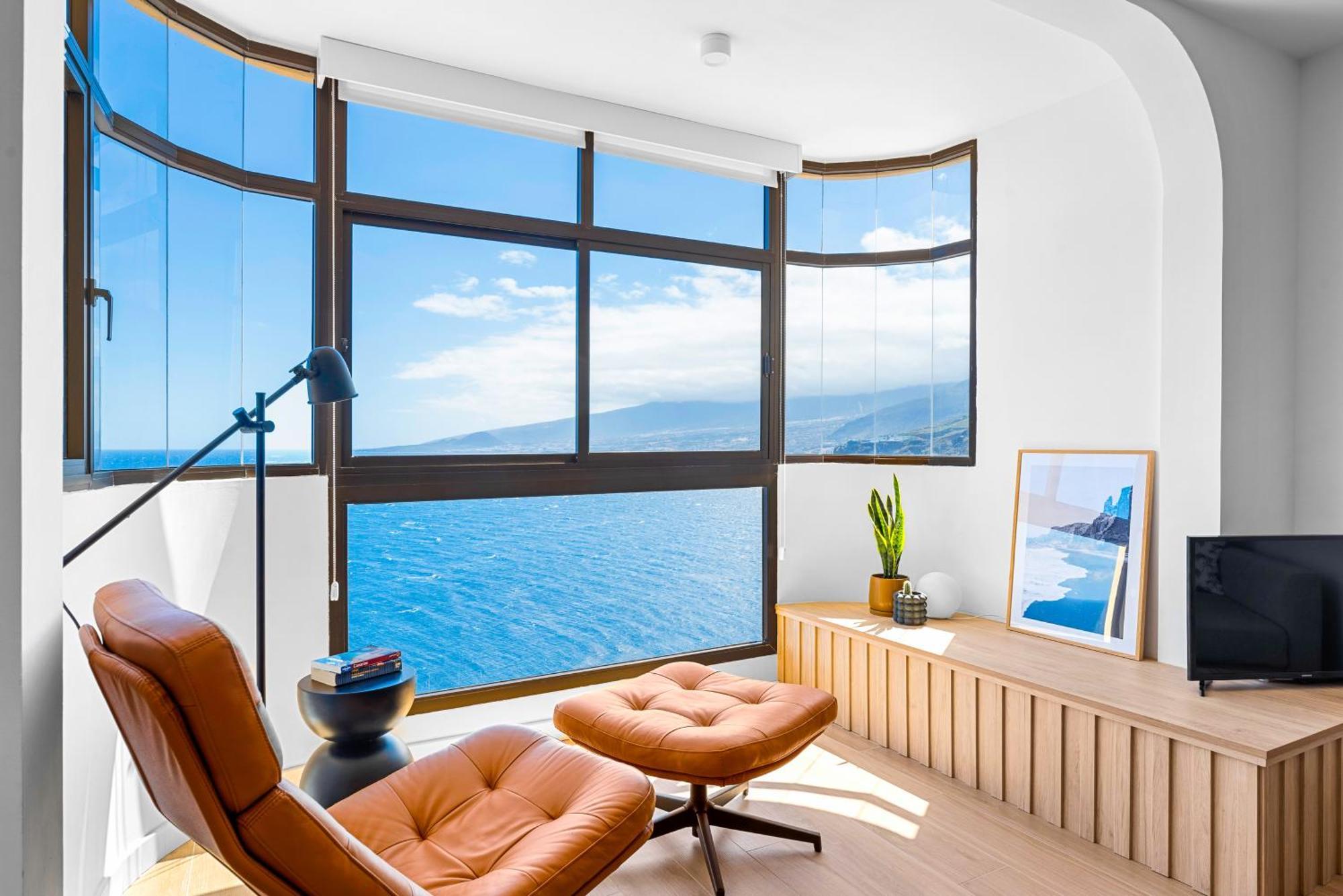 Apartamento Stylish With Stunning Views & Parking
