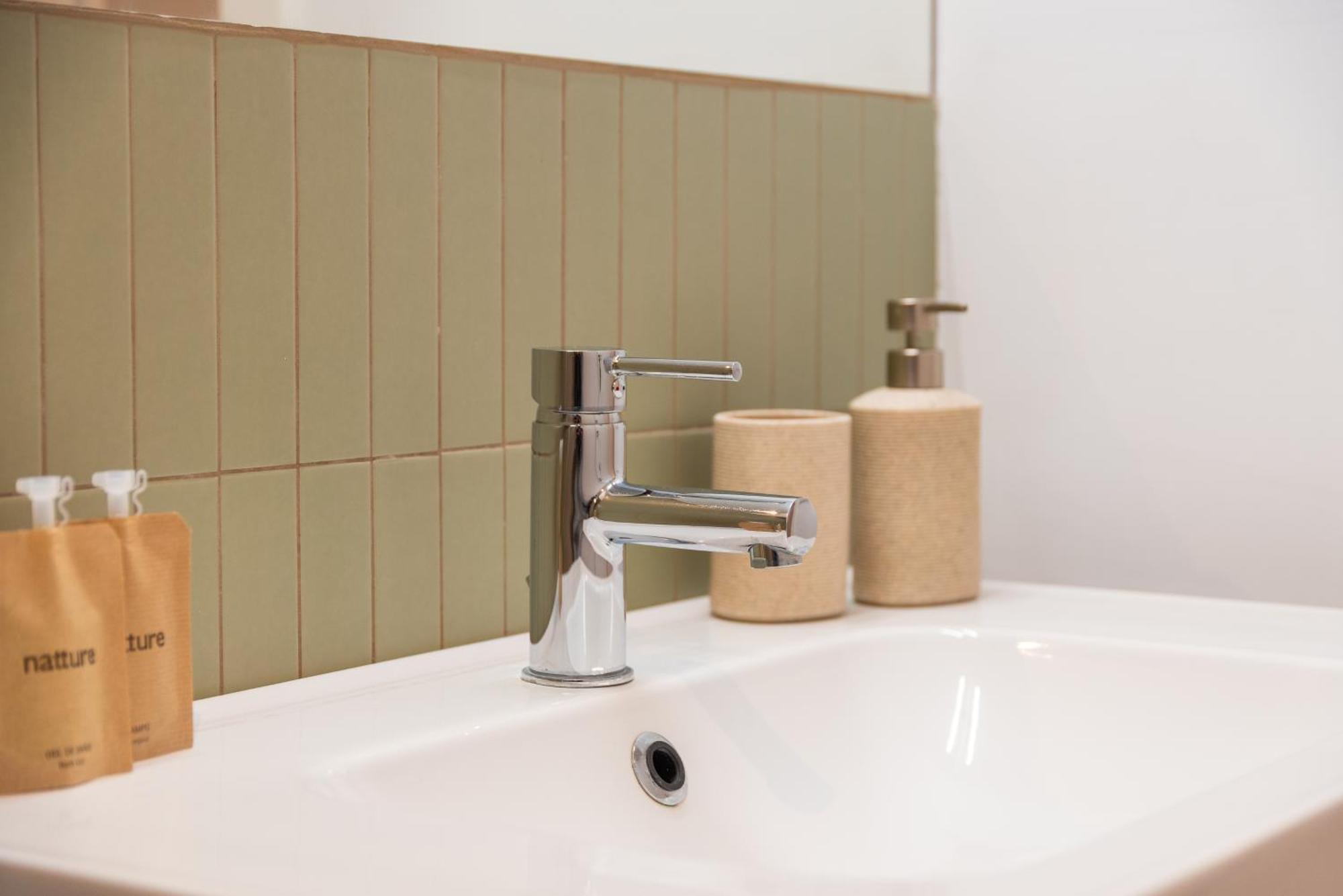 Apartamento Stylish With Stunning Views & Parking Radazul