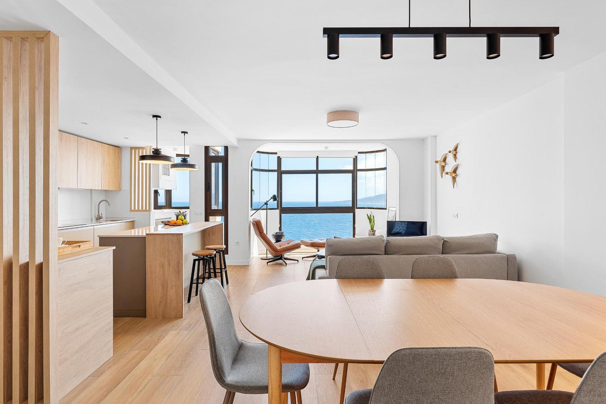 Apartamento Stylish With Stunning Views & Parking *