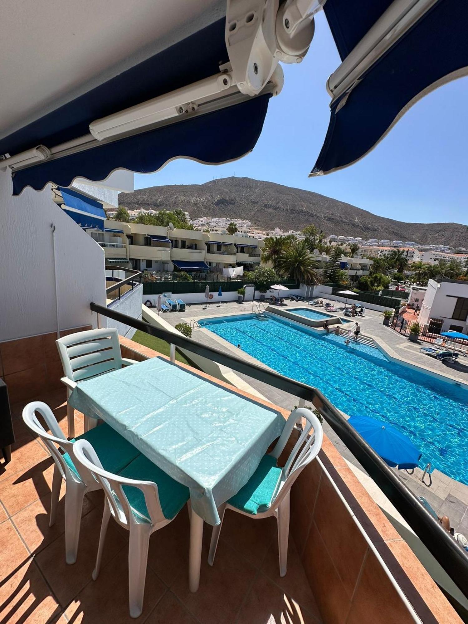 Martina 67 Sur Y Sol Los Cristianos *
