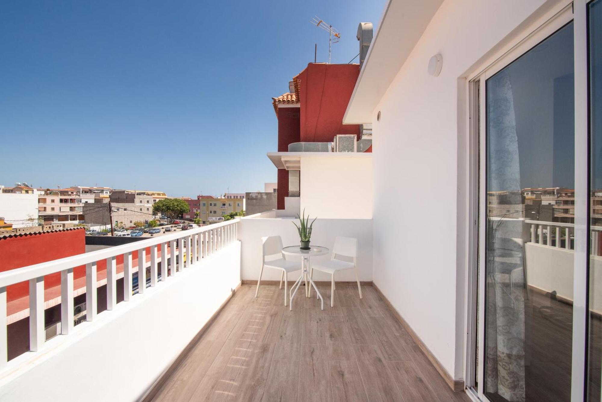Atico Centrico Con Terraza Privada *