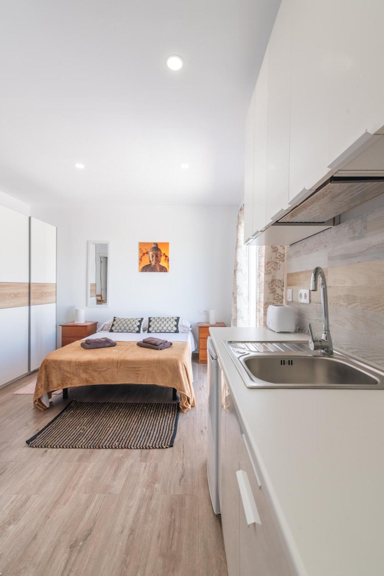 Atico Centrico Con Terraza Privada * Arona (Tenerife)