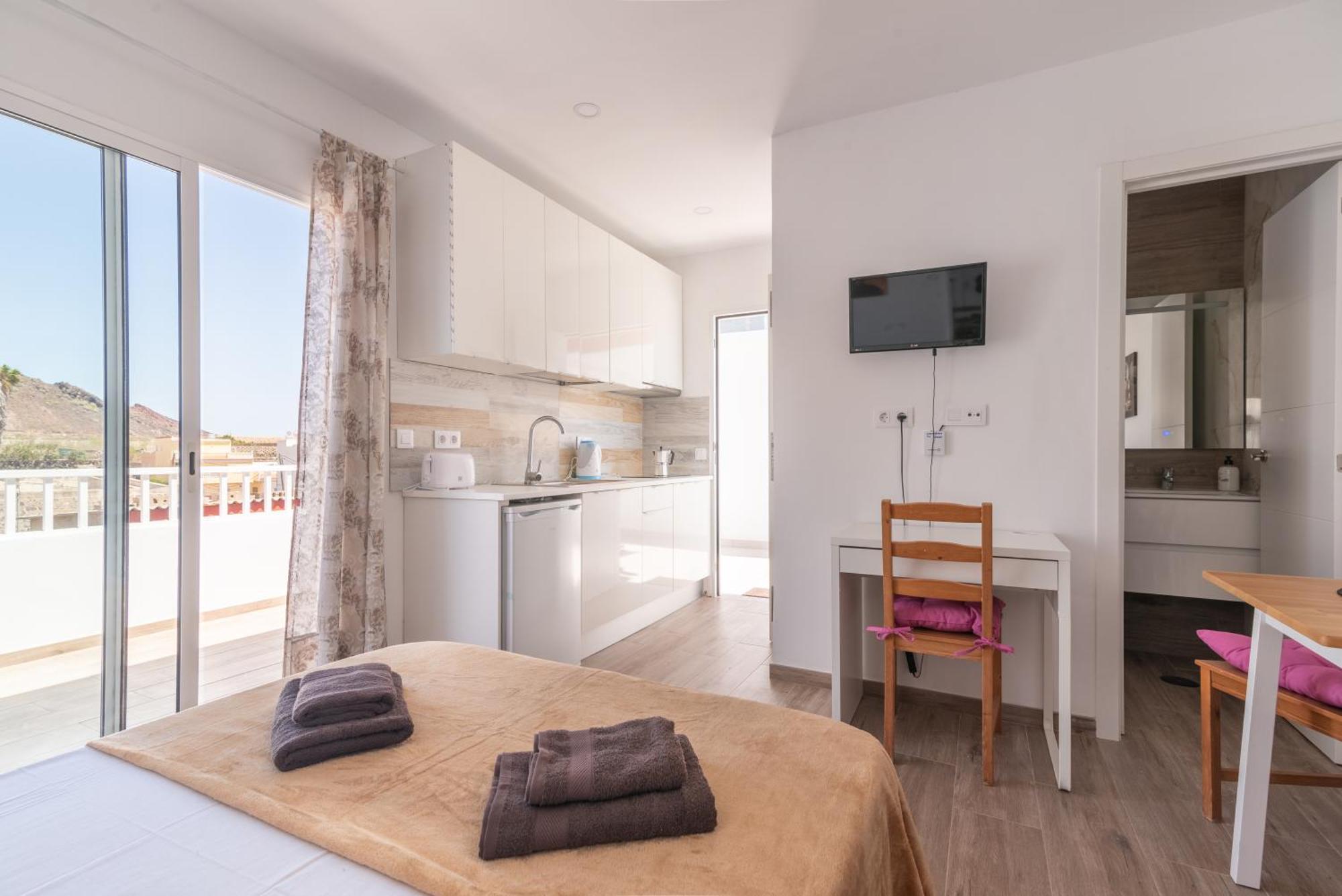 Atico Centrico Con Terraza Privada