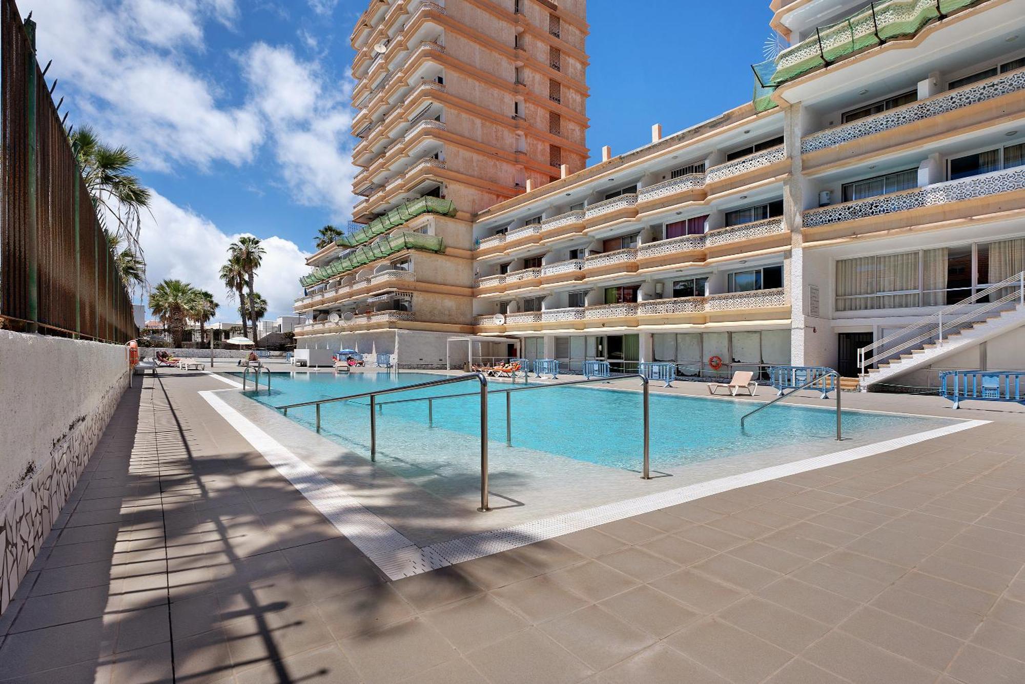 Bonito Apto Playa Americas Aptos Playa Honda By Paramount Holidays
