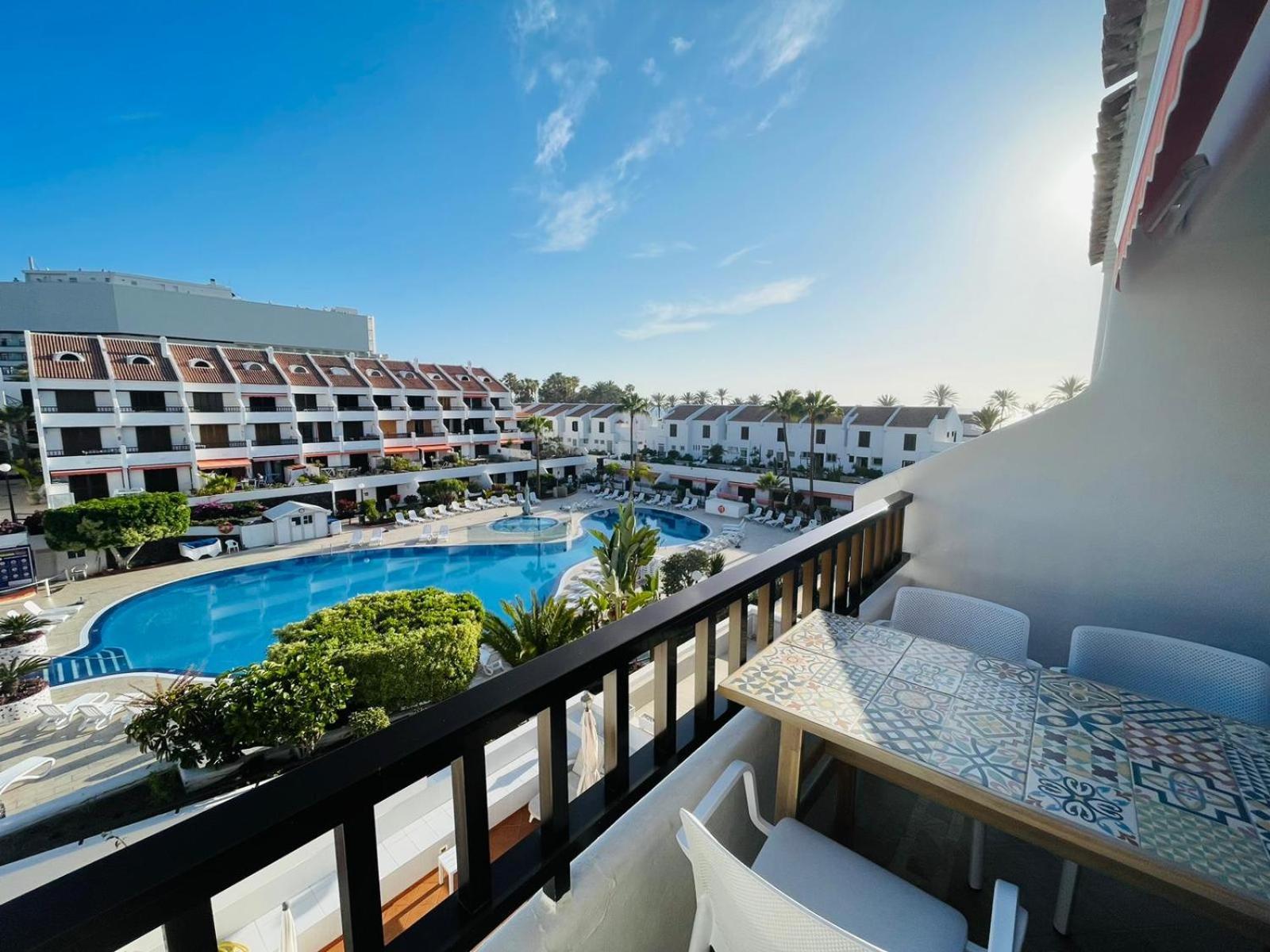 Apartment Duplex Michelle Parque Santiago I En Playa De Americas
