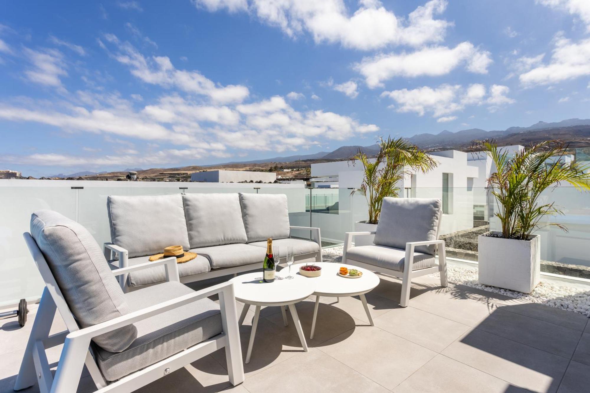 Sybaris 09 By Smart * Costa Adeje (Tenerife)
