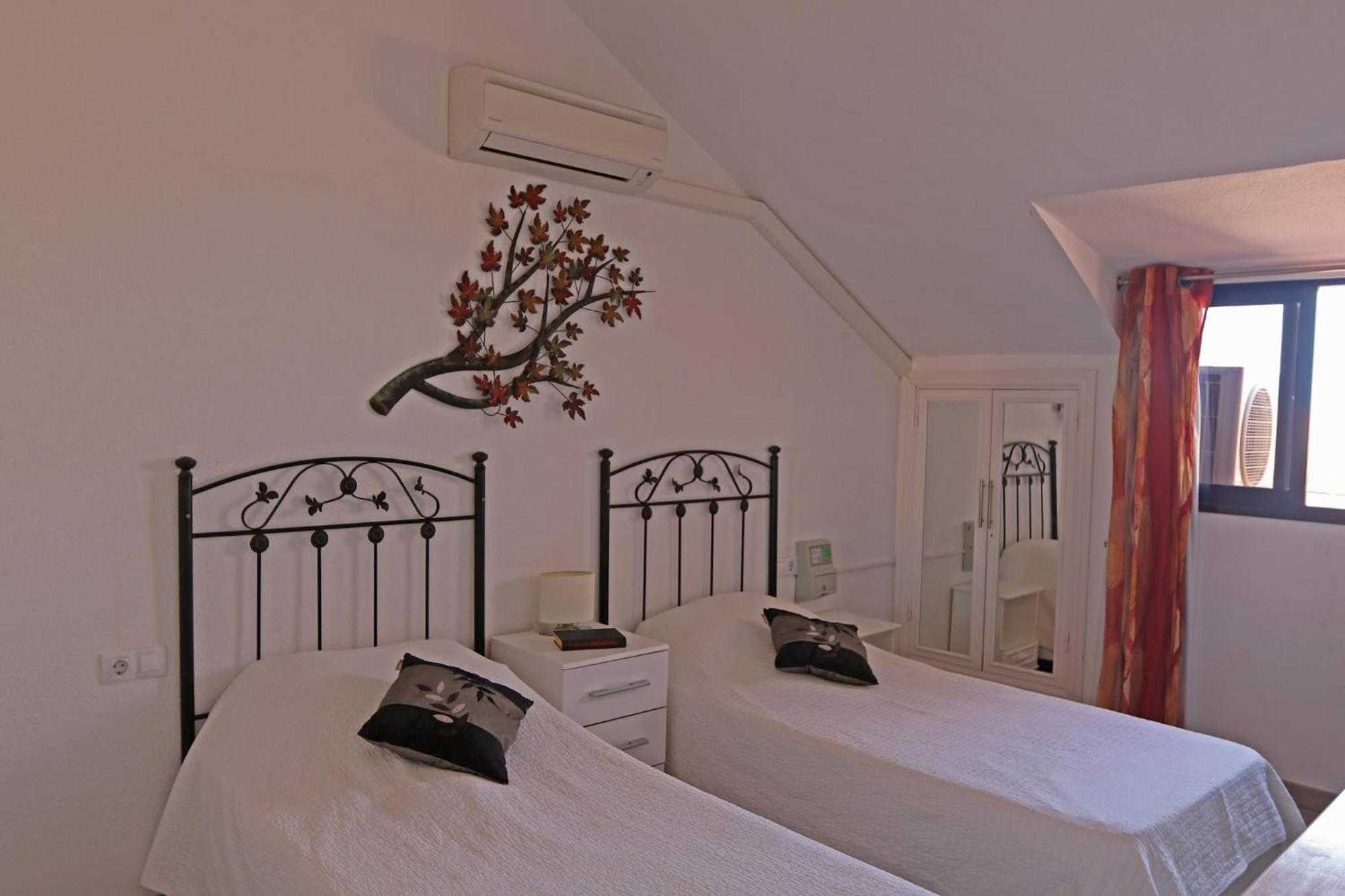 Tenerife Royal Gardens 20 - One Bed *