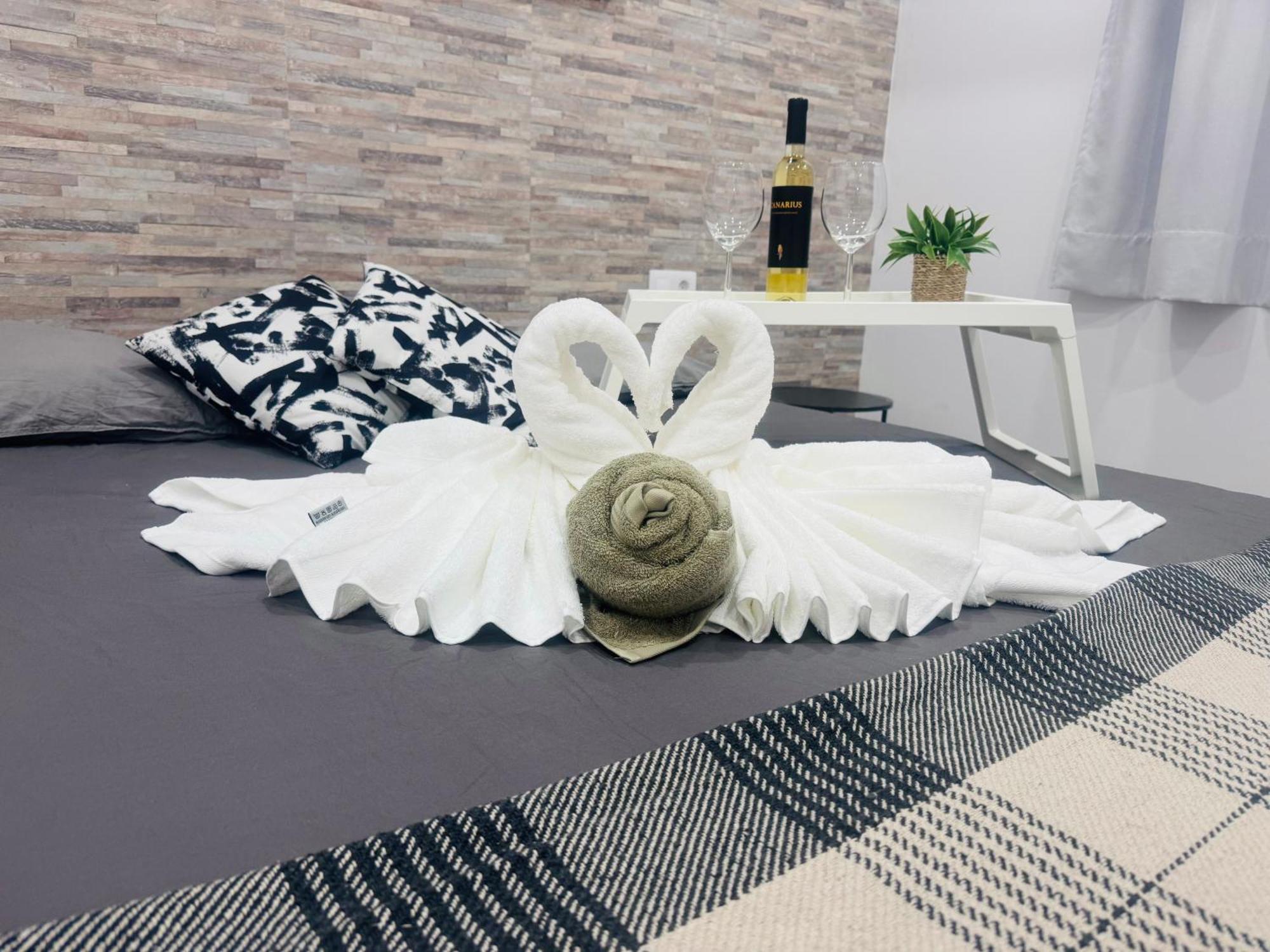 Americas Tropical Nights Apartment