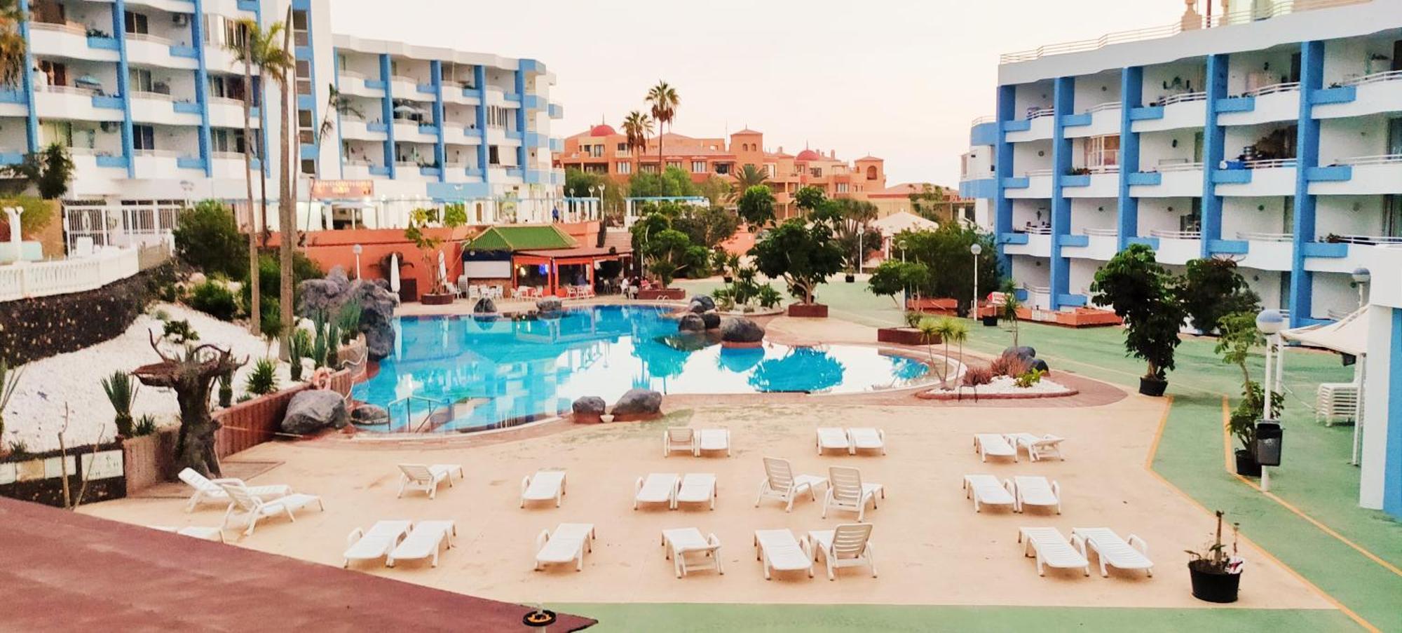 Park Con Piscina, Bar, Wifi, Parking Appartement *