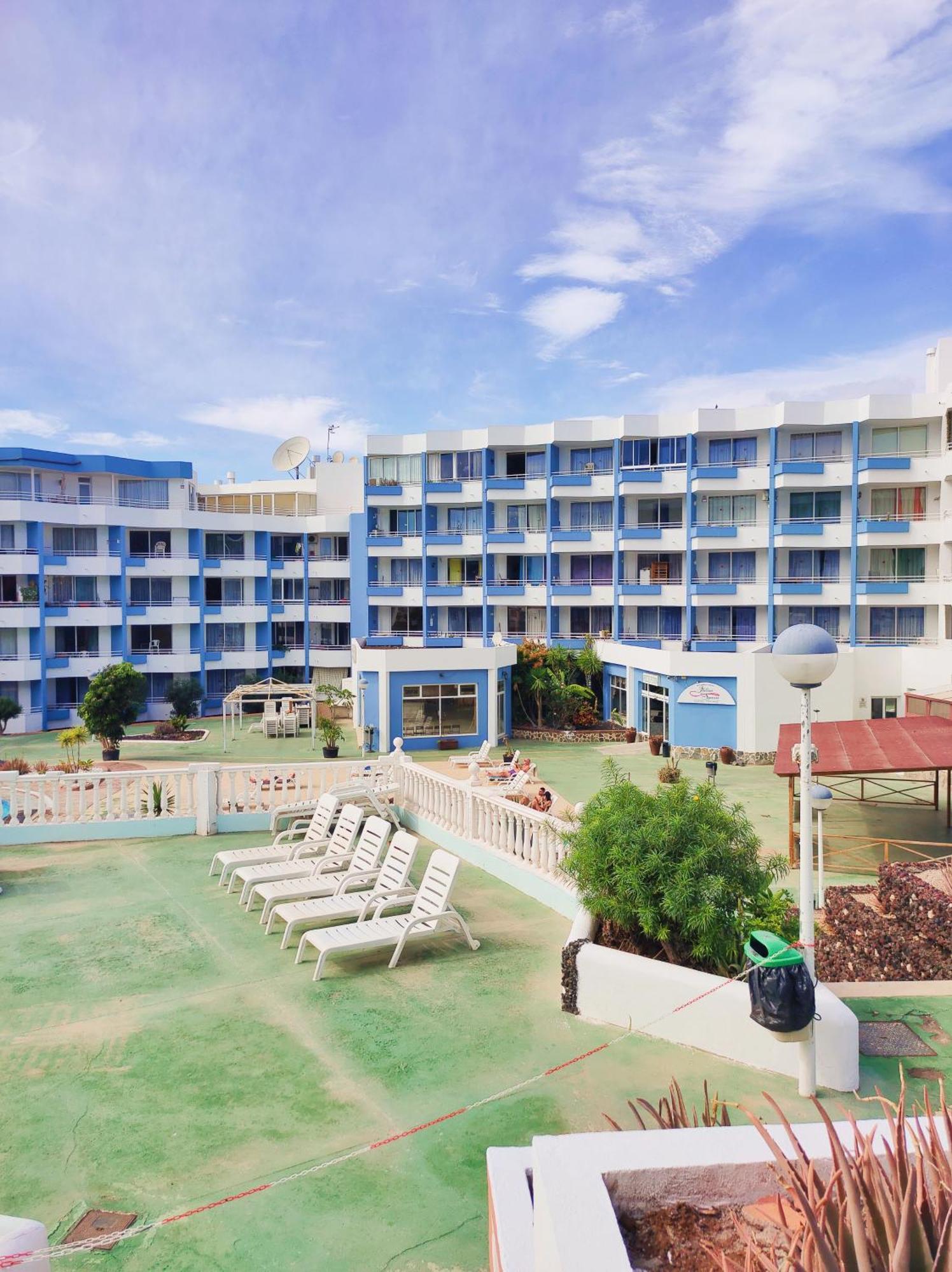 Park Con Piscina, Bar, Wifi, Parking *