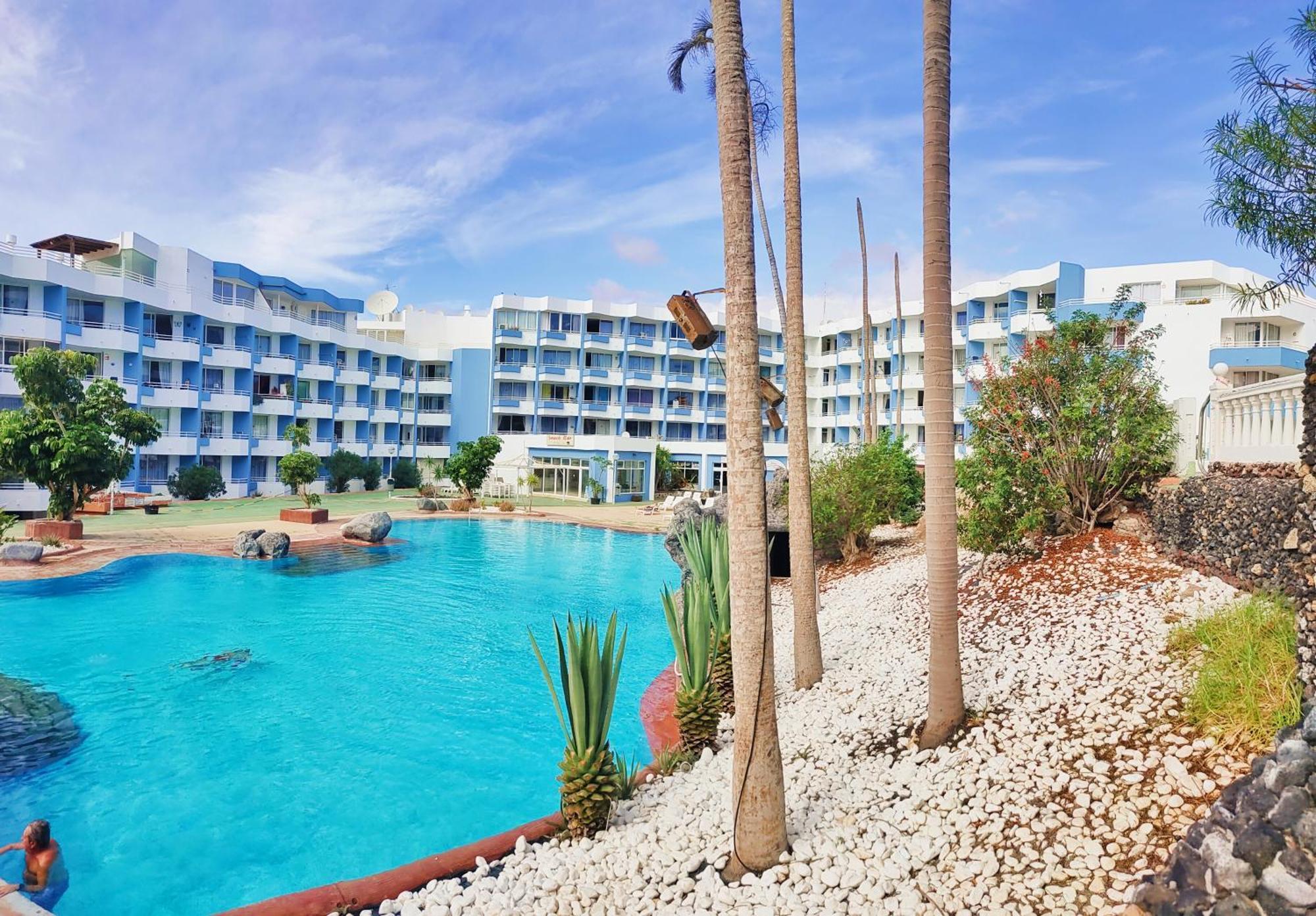 Park Con Piscina, Bar, Wifi, Parking