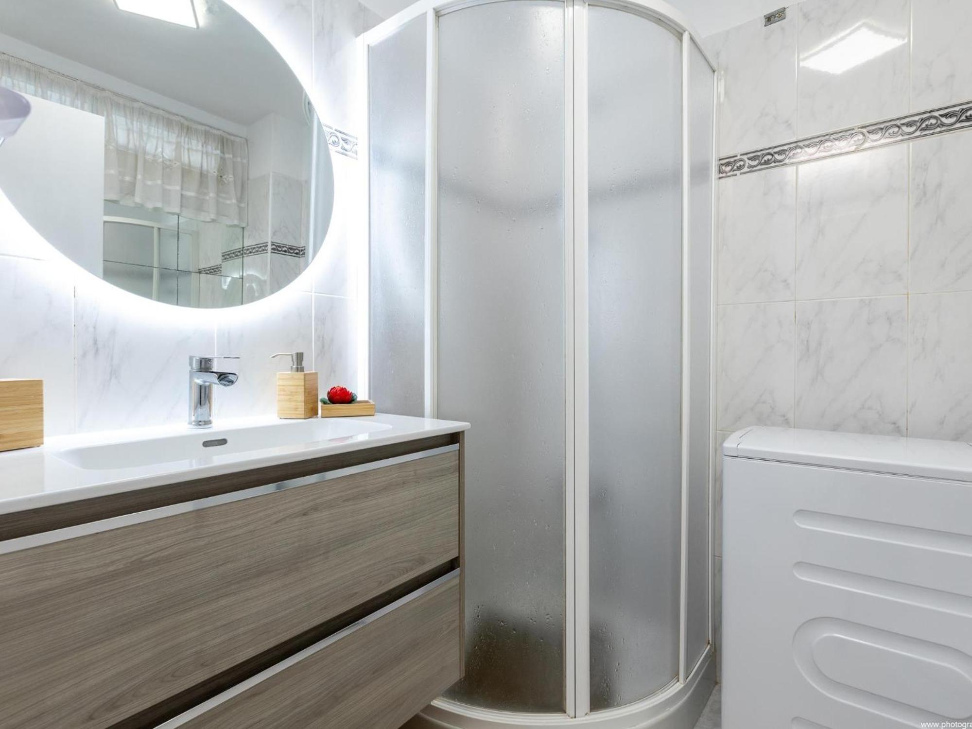 Apartment 222 Olympia *