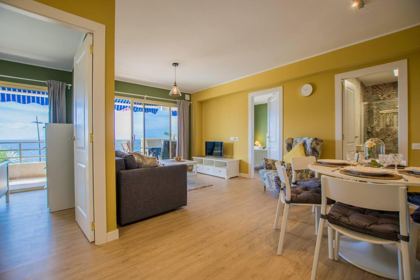 Stunning 2bed Seaview By Dream Homes Tenerife Puerto de Santiago (Tenerife)