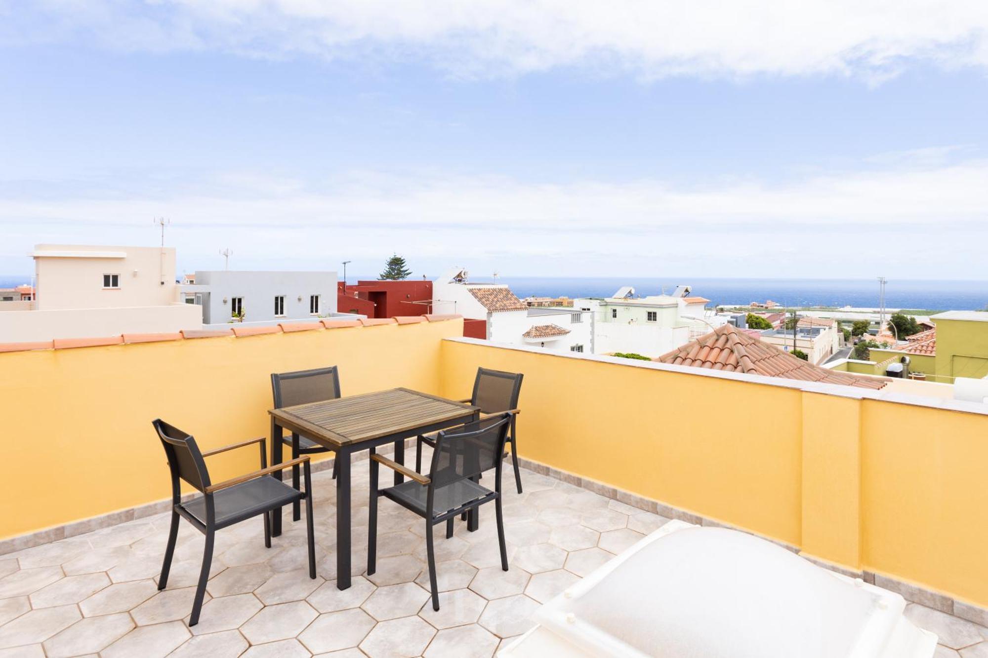 Casa Totalmente Renovada En Zona Muy Tranquila!!! Vistas Al Mar Y Montana * Buenavista Del Norte