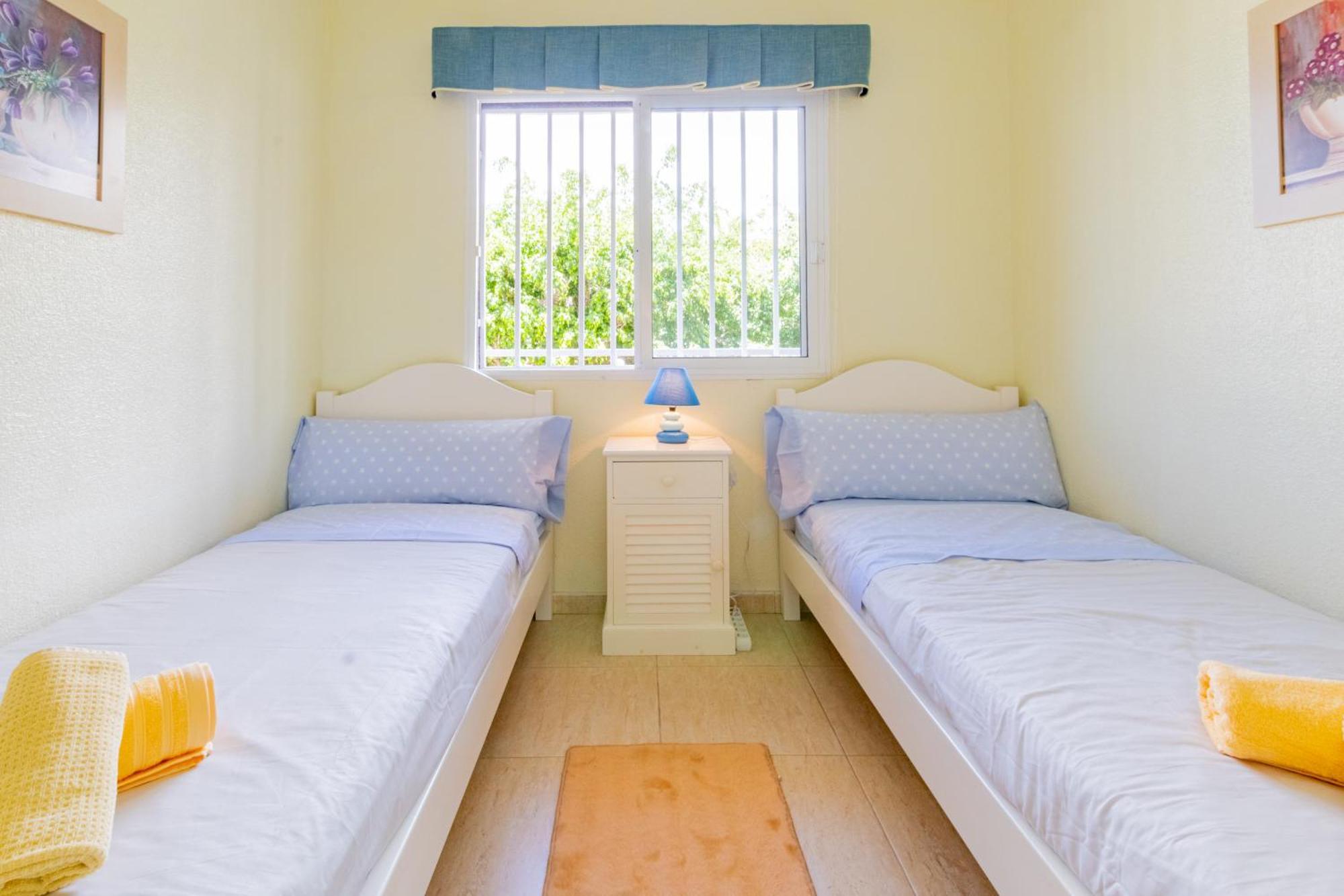 Bright 2 Bedroom By Dream Homes Tenerife Puerto de Santiago (Tenerife)