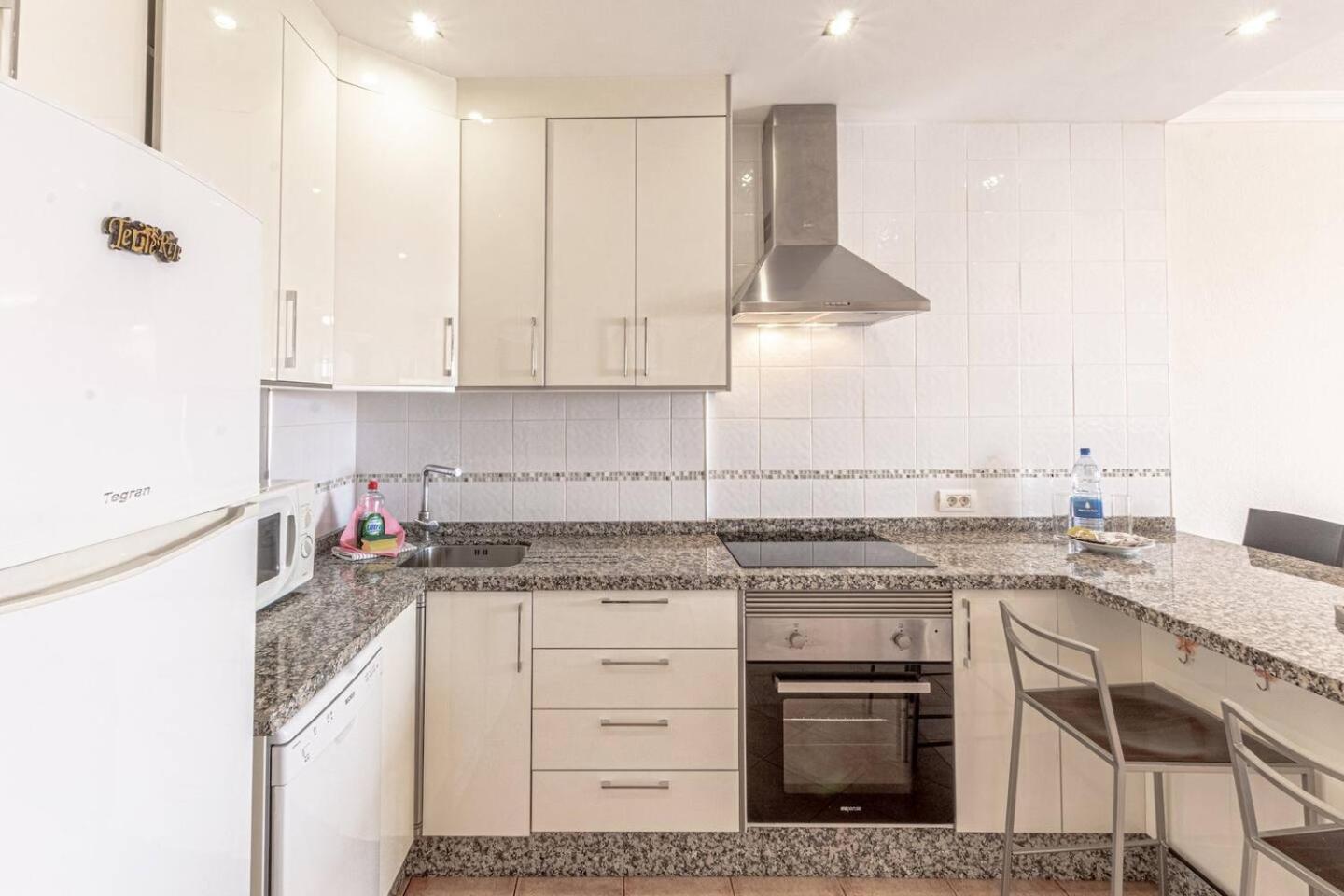 Seaside Escape 2bed By Dream Homes Tenerife Appartement *