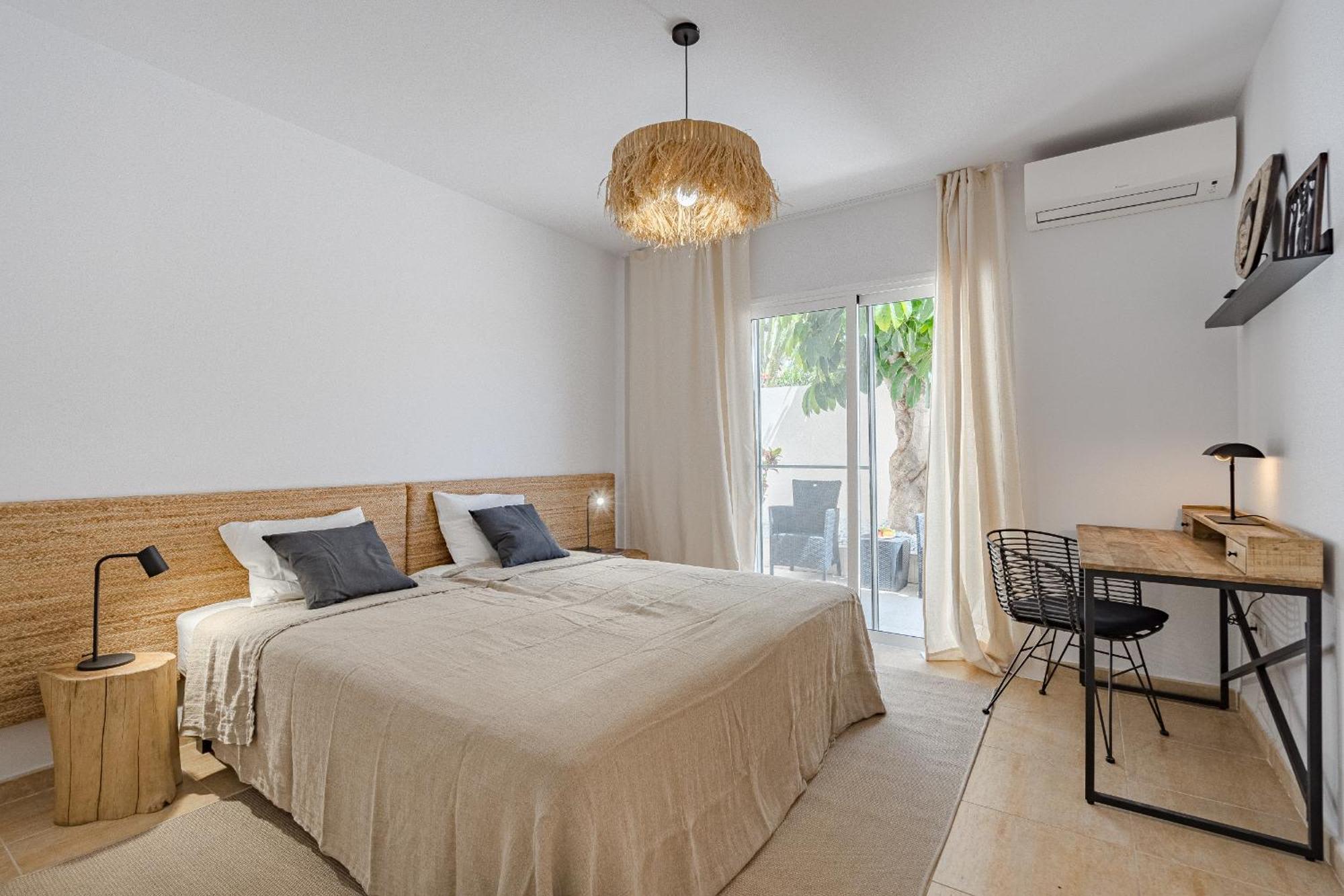Villa Sabina - 6 Bedroom House