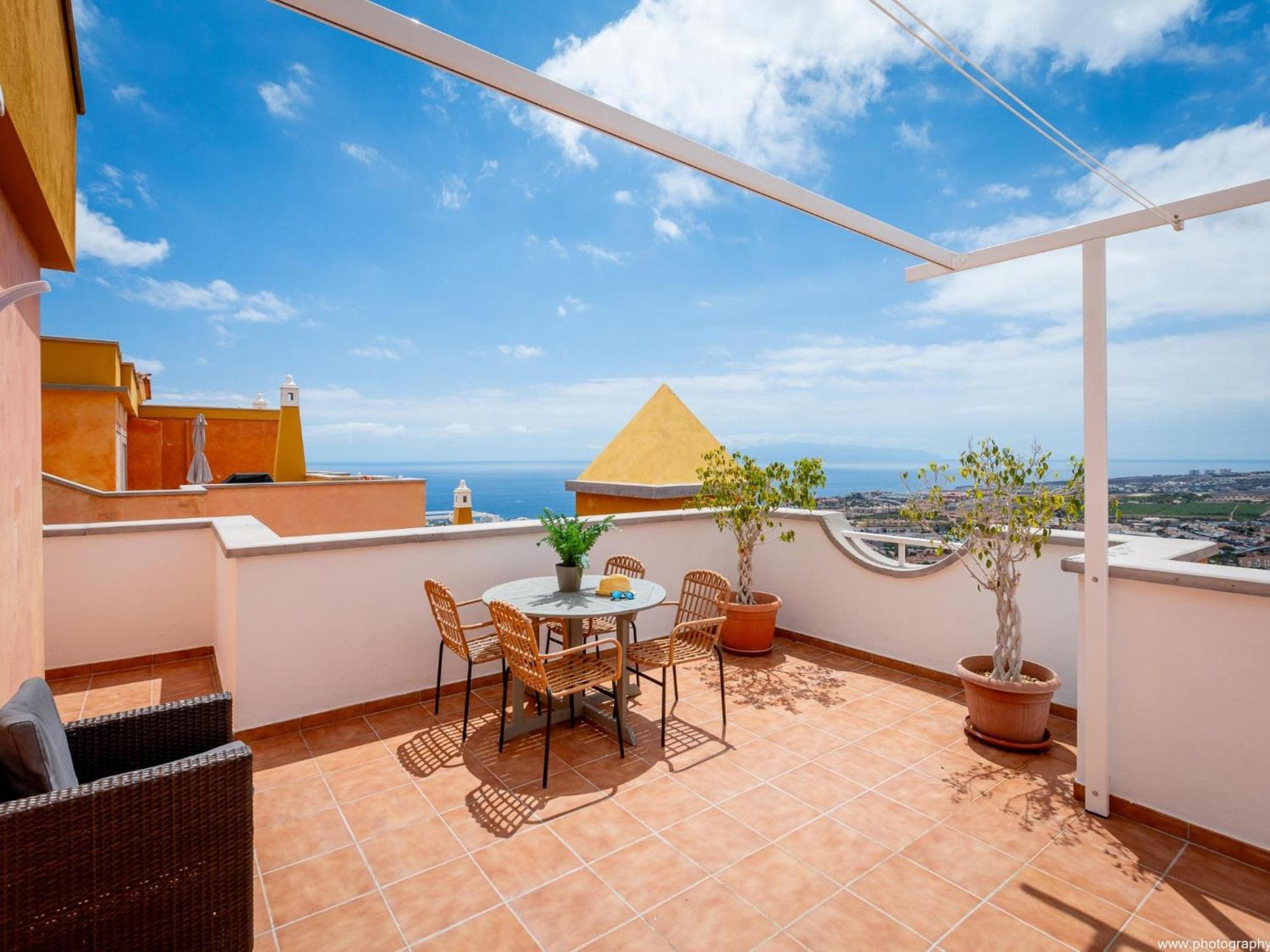 Salt And Sea Apartment, Sea View, Free Wi Fi *