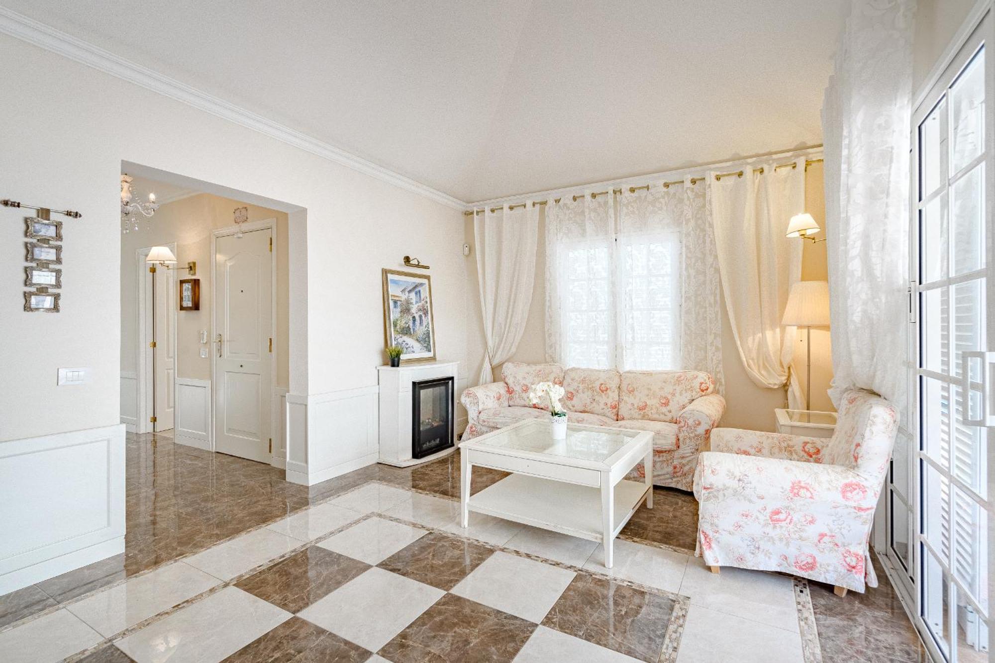 Villa Con Piscina En Madronal Fanabe, *