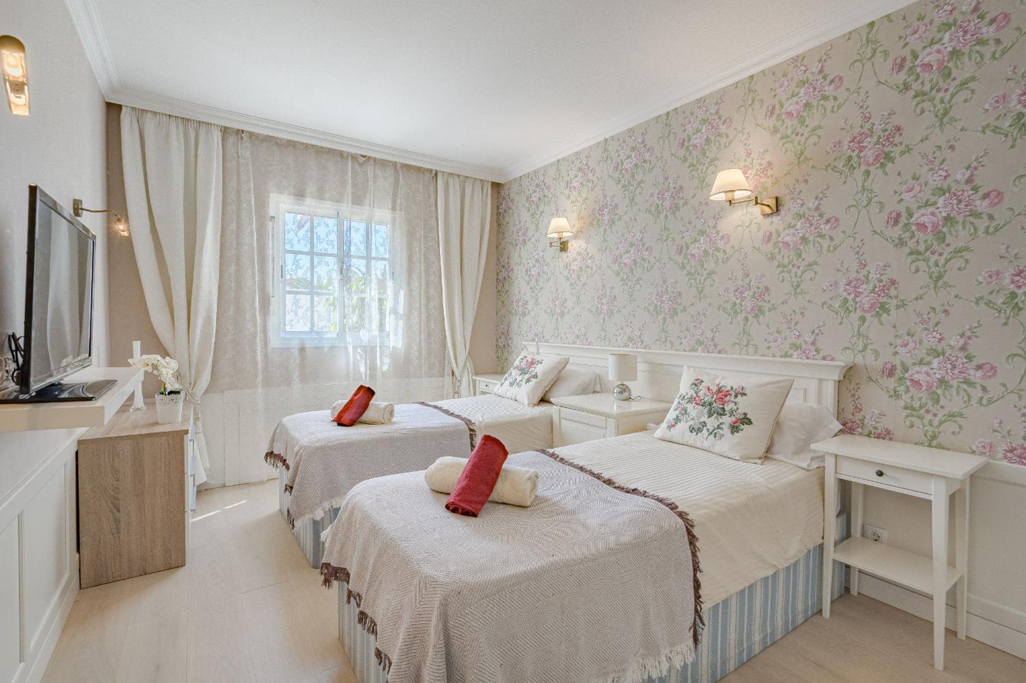 Villa Con Piscina En Madronal Fanabe,