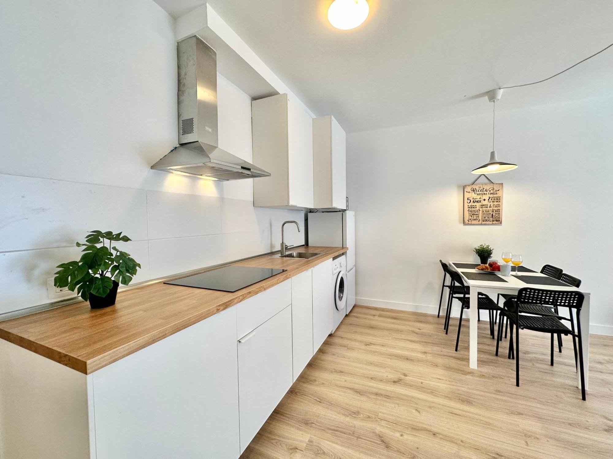 Sunny Seas Hideaway Apartment
