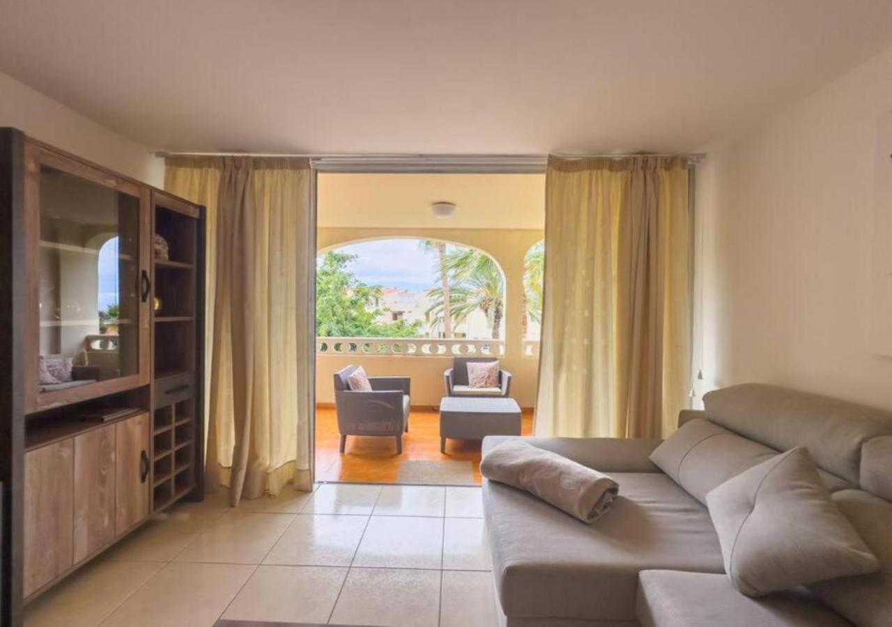 Sunny Vacation 3br Retreat By The Ocean *