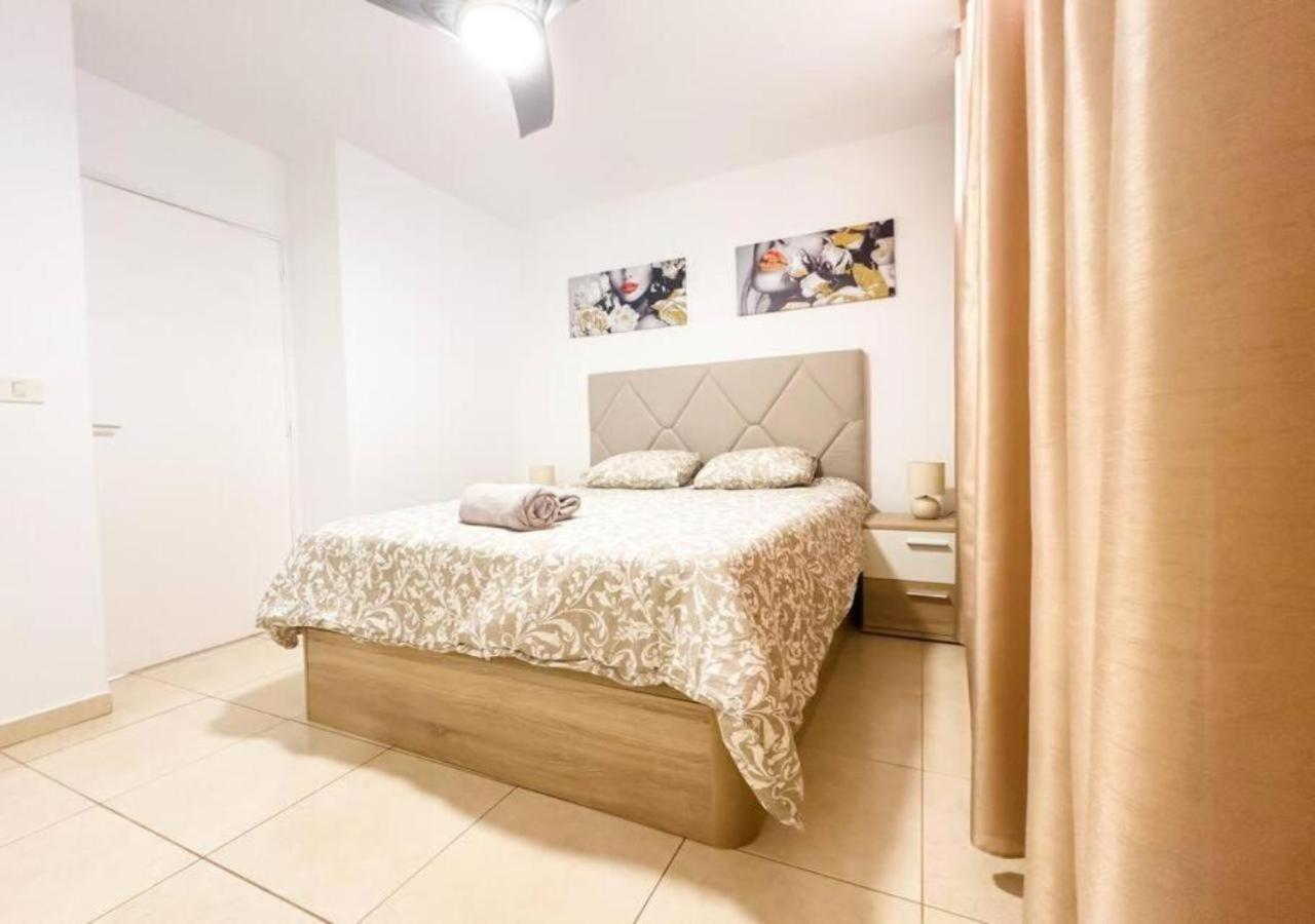 Apartamento Sunny Vacation 3br Retreat By The Ocean